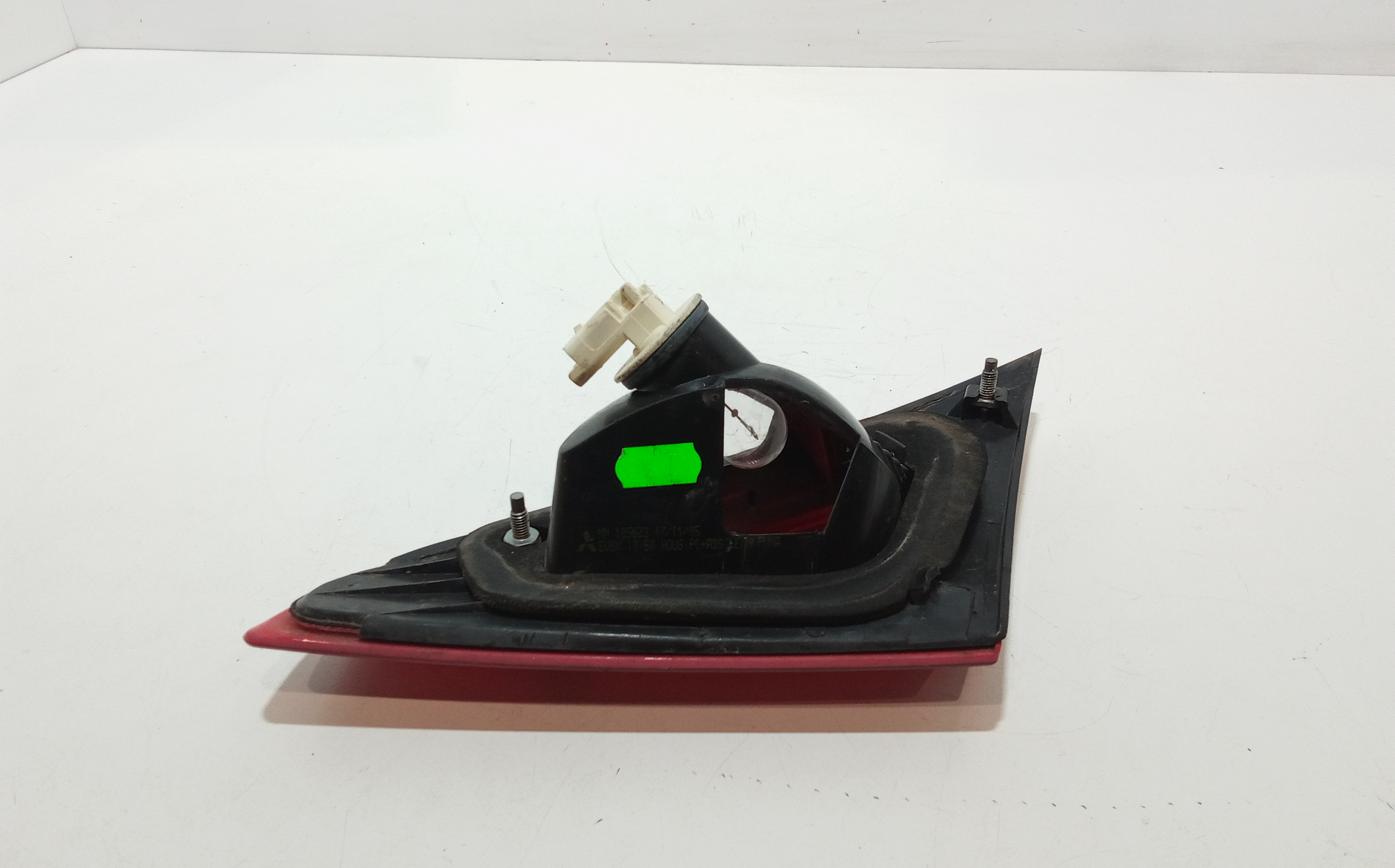 Stop Posteriore Sinistro Integrato nel Portello per Mitsubishi Colt Cz3 (05>08) (2005 - 2008)