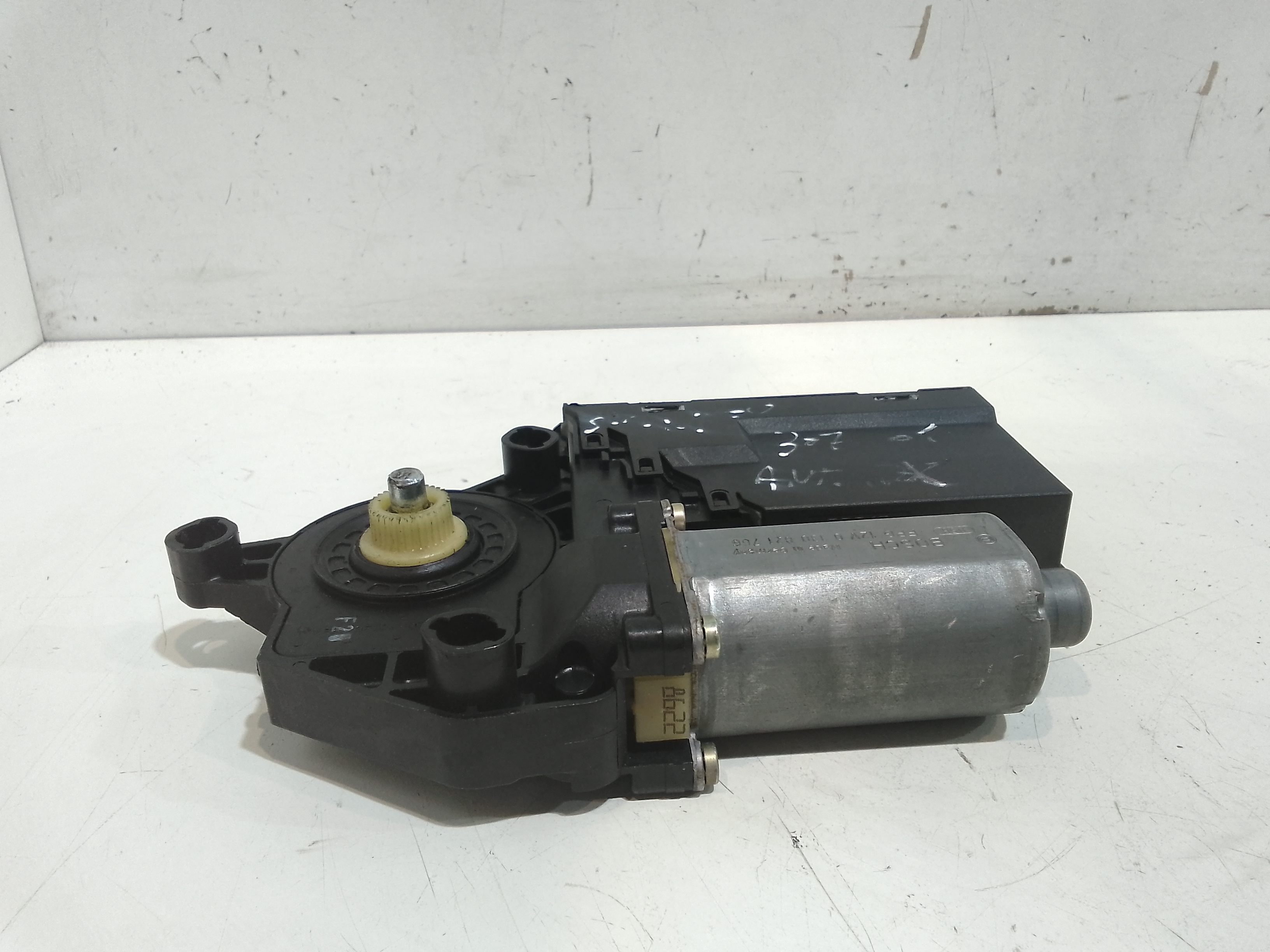 Motorino Alzavetro anteriore destra per Peugeot 307 Berlina (2001 - 2005)