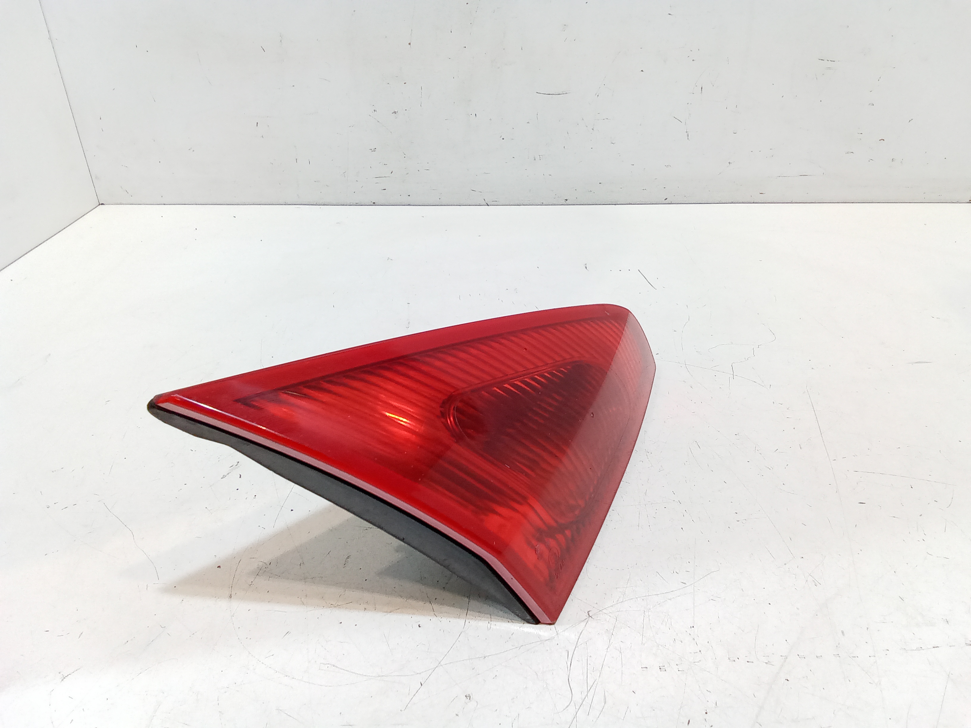 Stop Posteriore Sinistro Integrato nel Portello per Mitsubishi Colt Serie 3p (z30)  (04>12) (2004 - 2012)