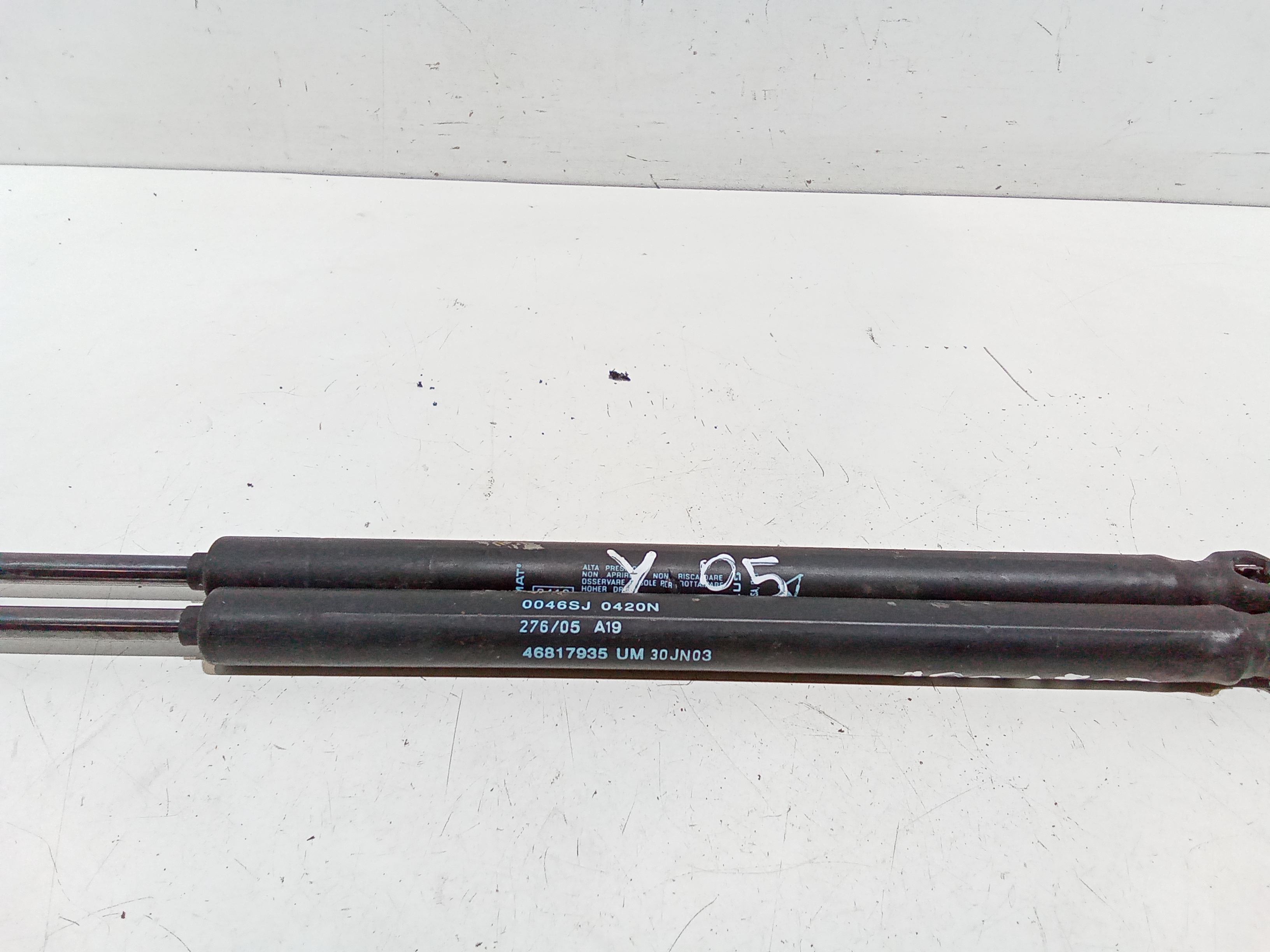 Pistoncini cofano Post. per Lancia Ypsilon 1 Serie (2003 - 2006)