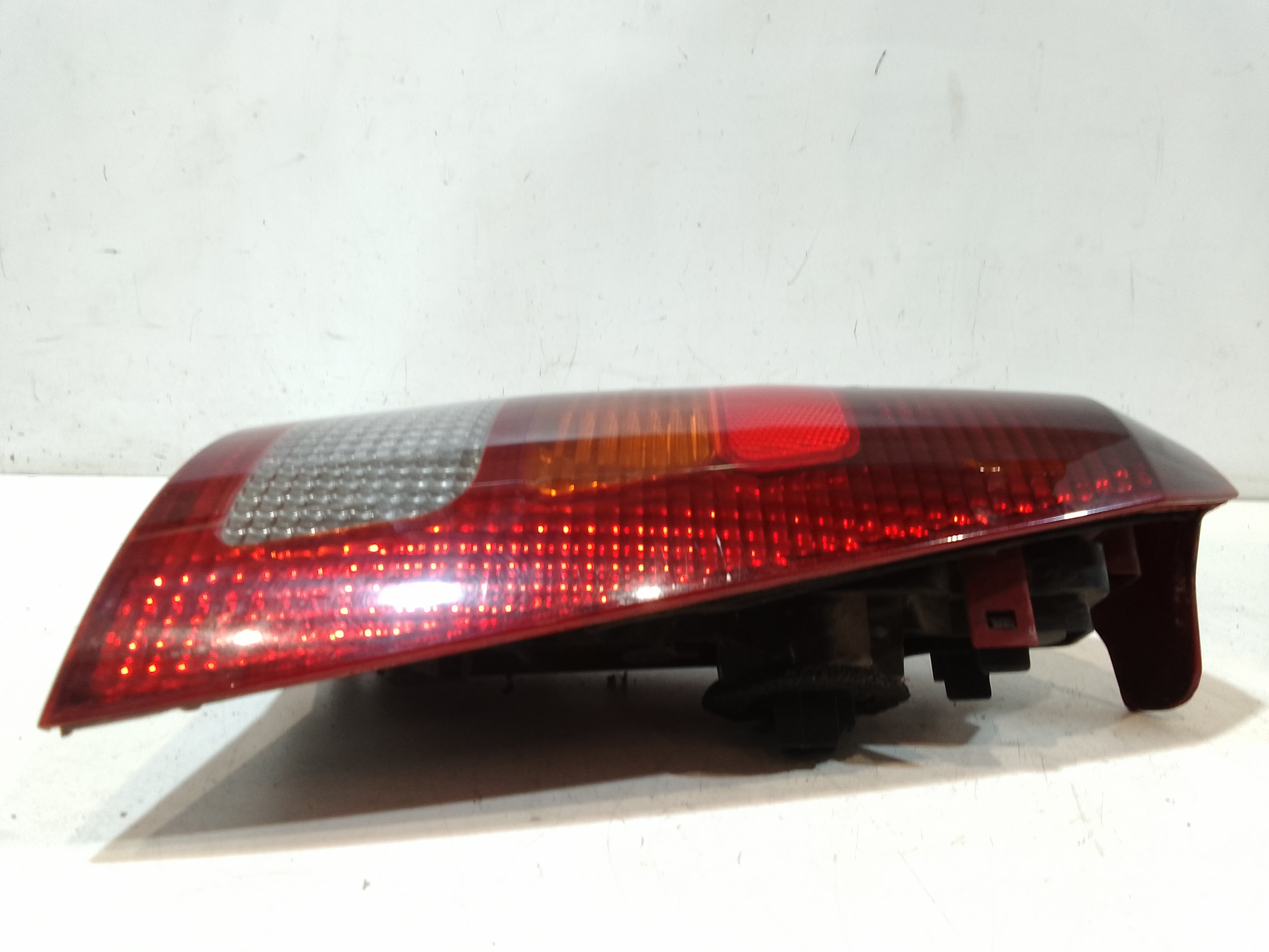 Stop fanale posteriore Destro Passeggero per Ford Focus S. Wagon 1 Serie (1998 - 2001)