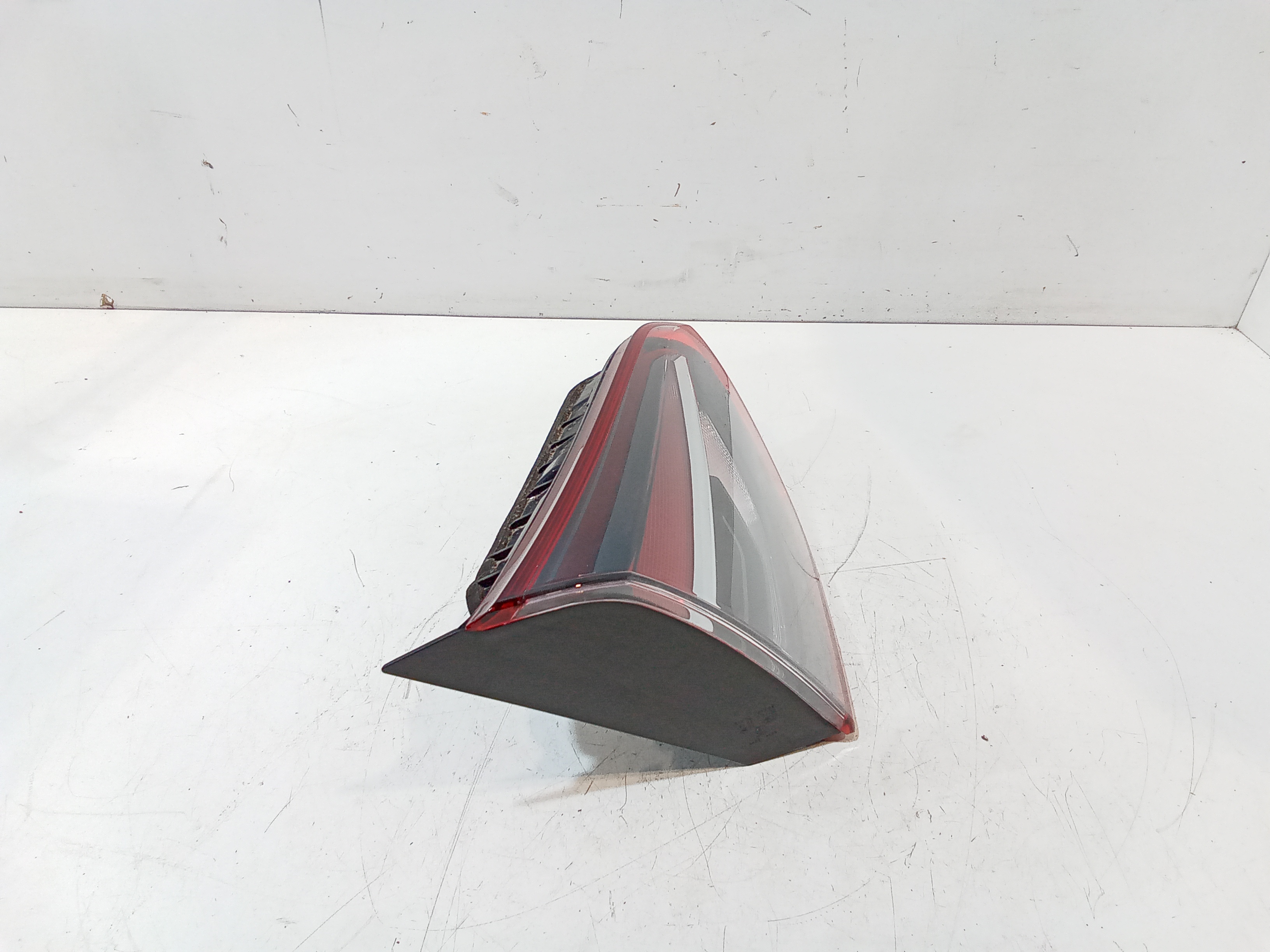 Stop Posteriore Sinistro Integrato nel Portello per Opel Crossland Serie (x) (17>) (2017 - In produzione)