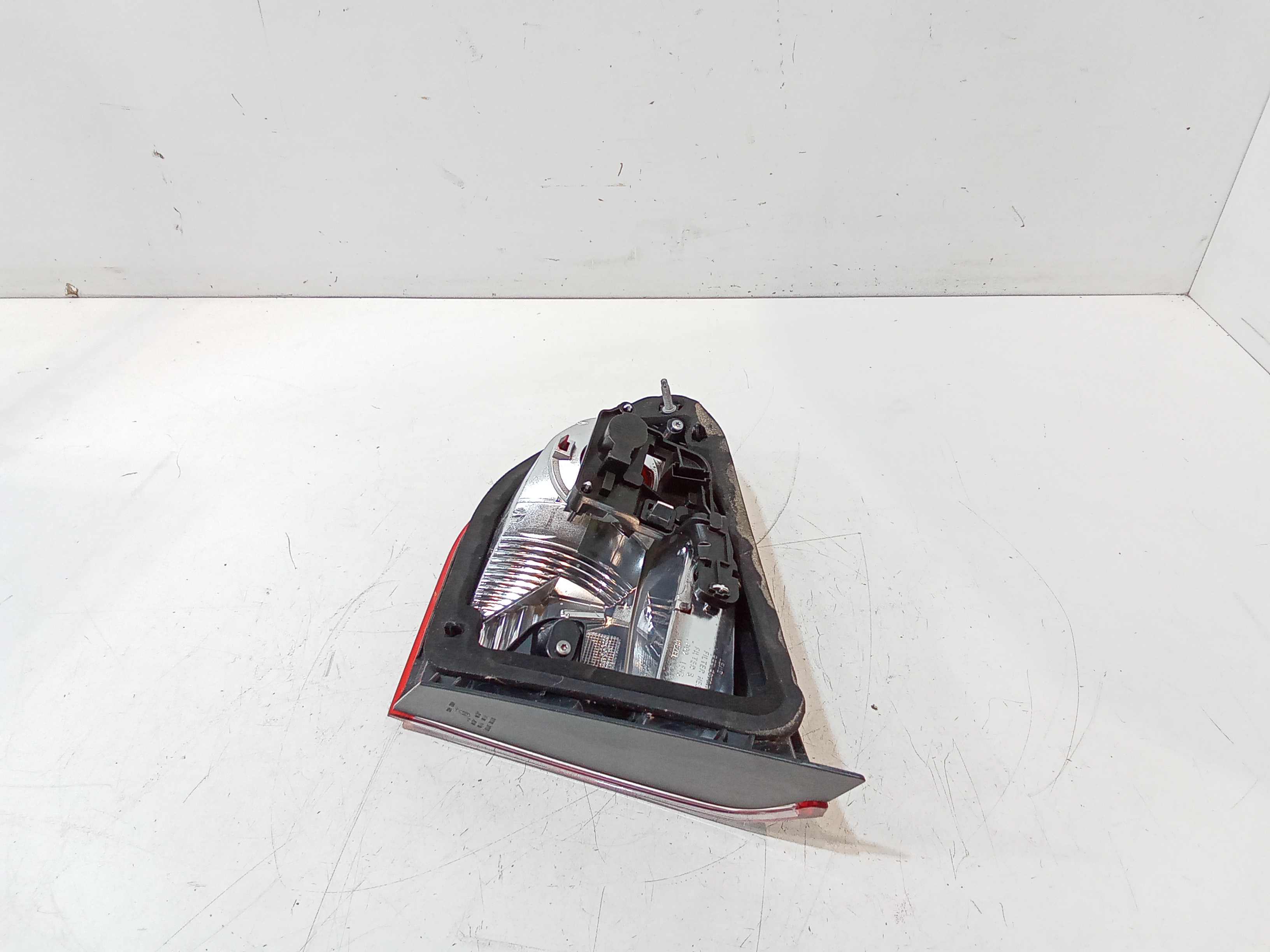 Stop Posteriore Sinistro Integrato nel Portello per Opel Crossland Serie (x) (17>) (2017 - In produzione)