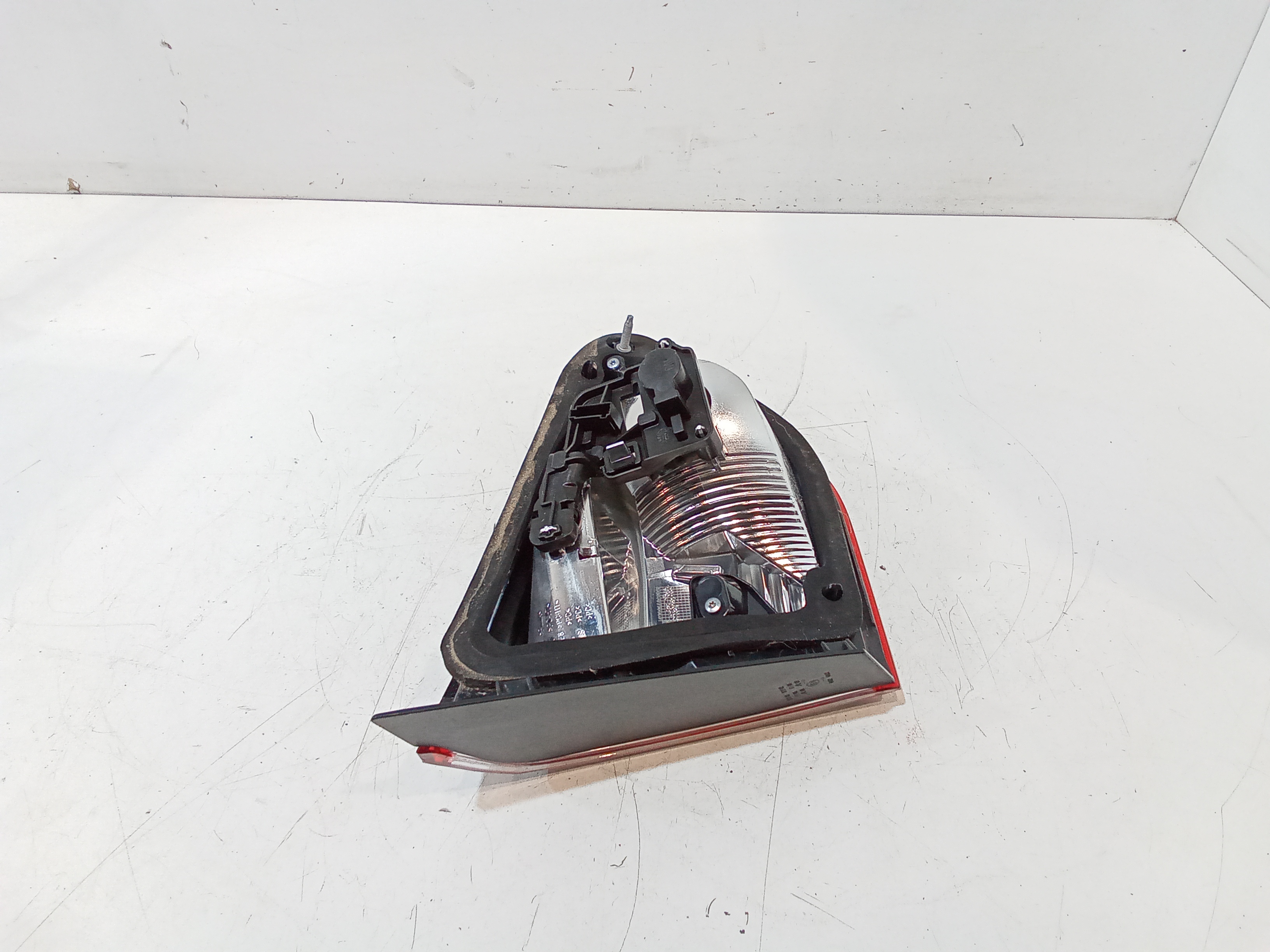 Stop Posteriore Destro Integrato nel Portello per Opel Crossland Serie (x) (17>) (2017 - In produzione)