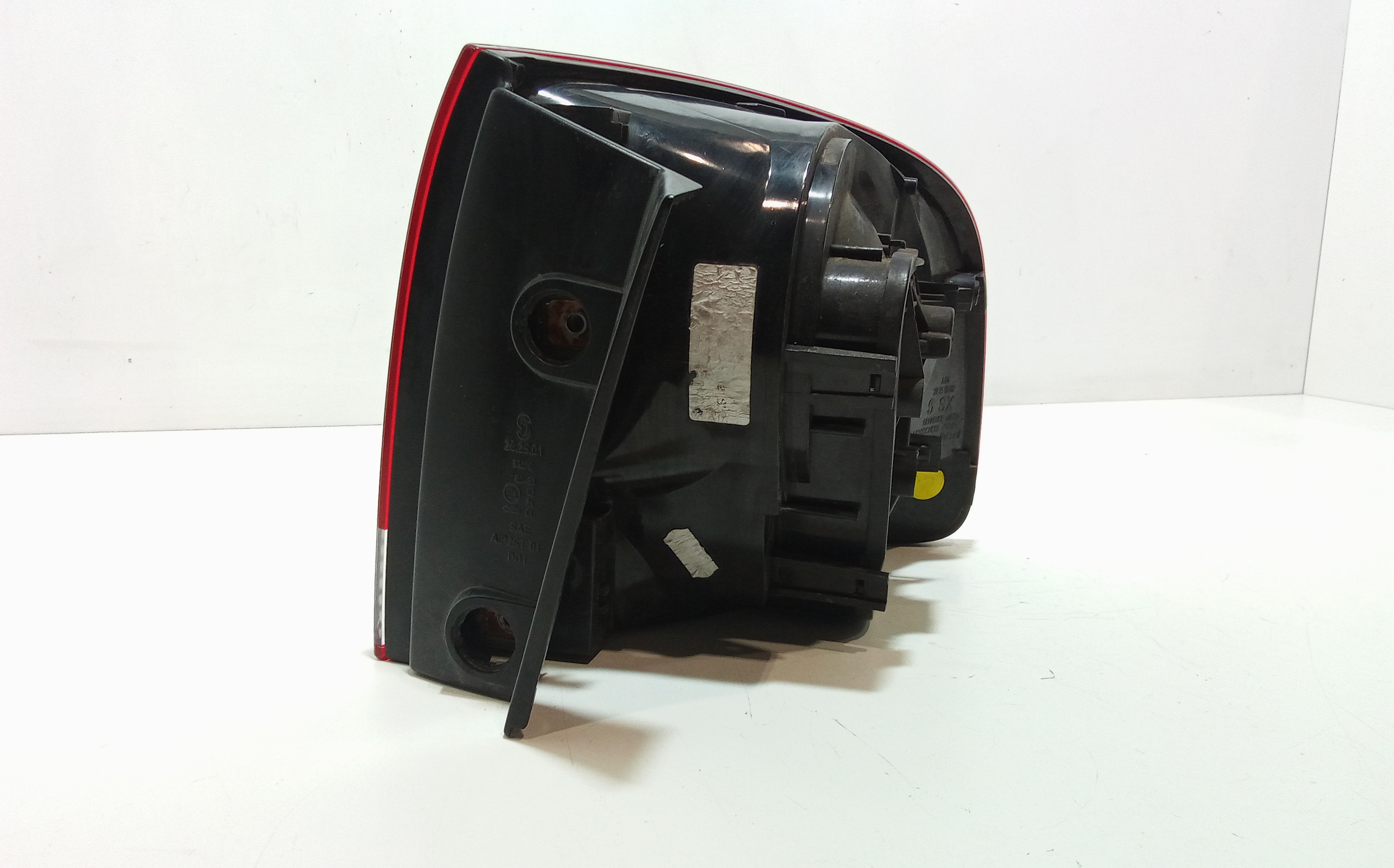 Stop fanale Posteriore sinistro lato Guida per Volkswagen Touareg 1 Serie (2002 - 2006)