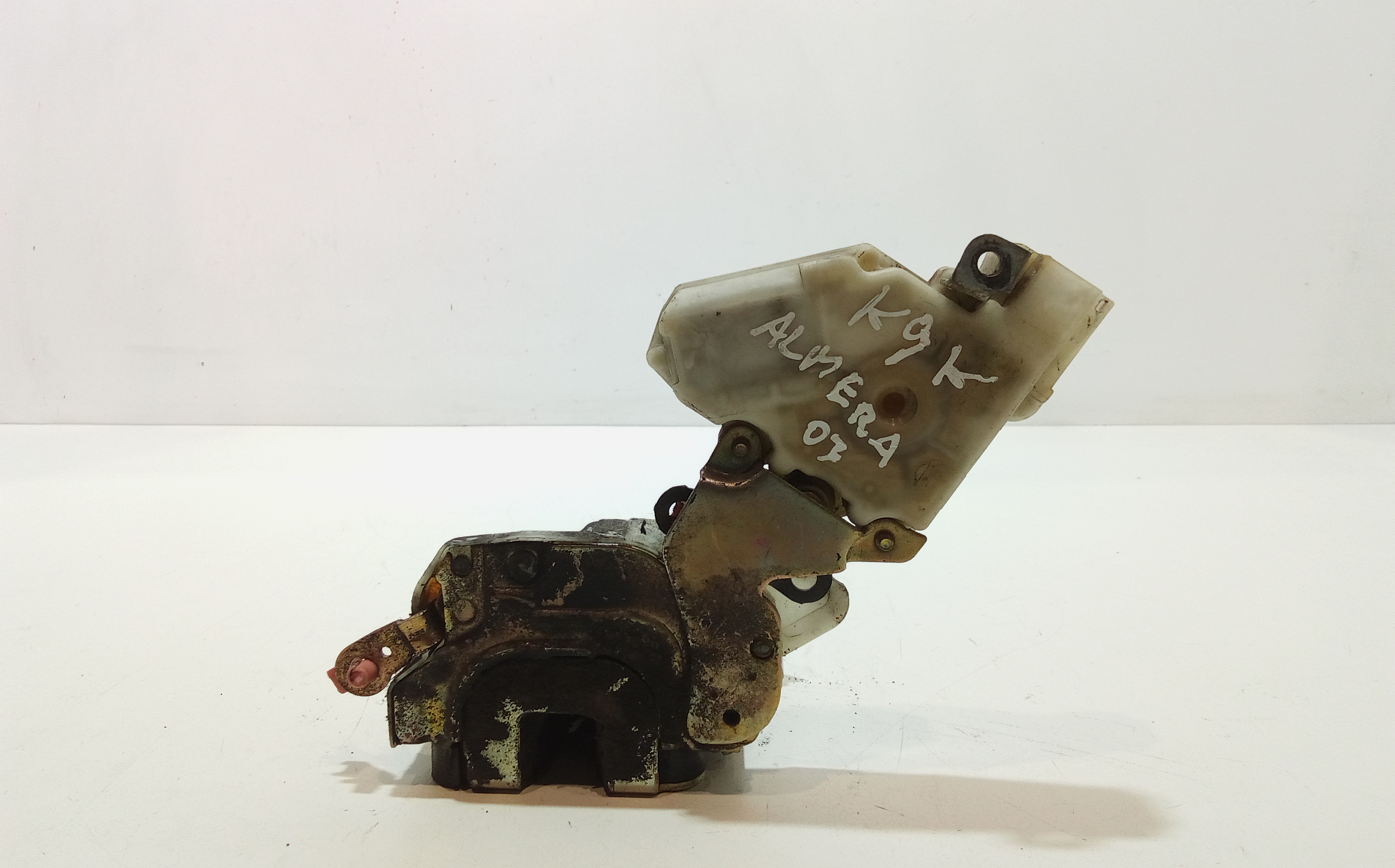 Serratura Anteriore Destra per Nissan Almera 2 Serie (2000 - 2003)