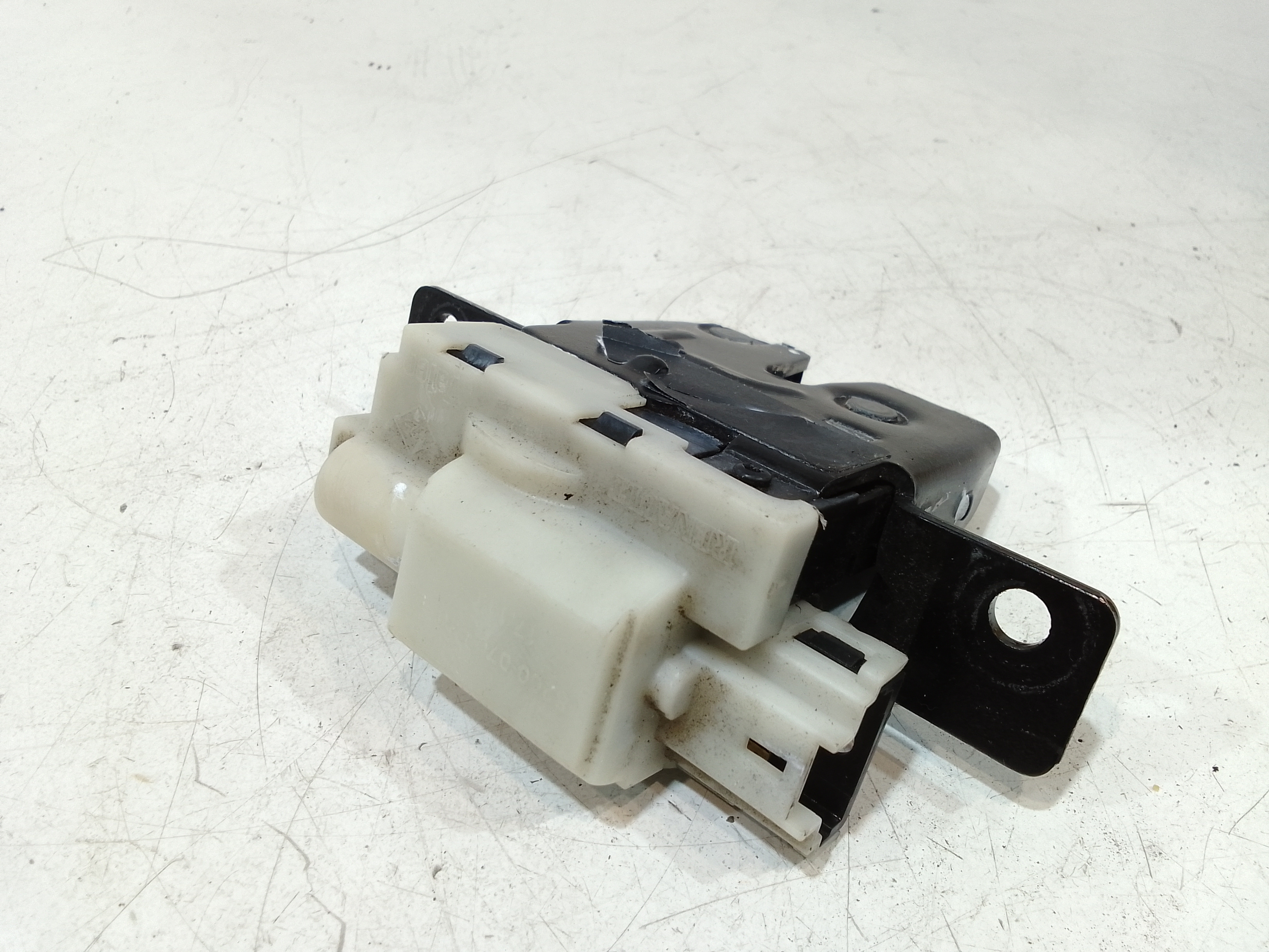 Serratura Cofano Posteriore per Renault Clio Serie (04>08) (2004 - 2008)