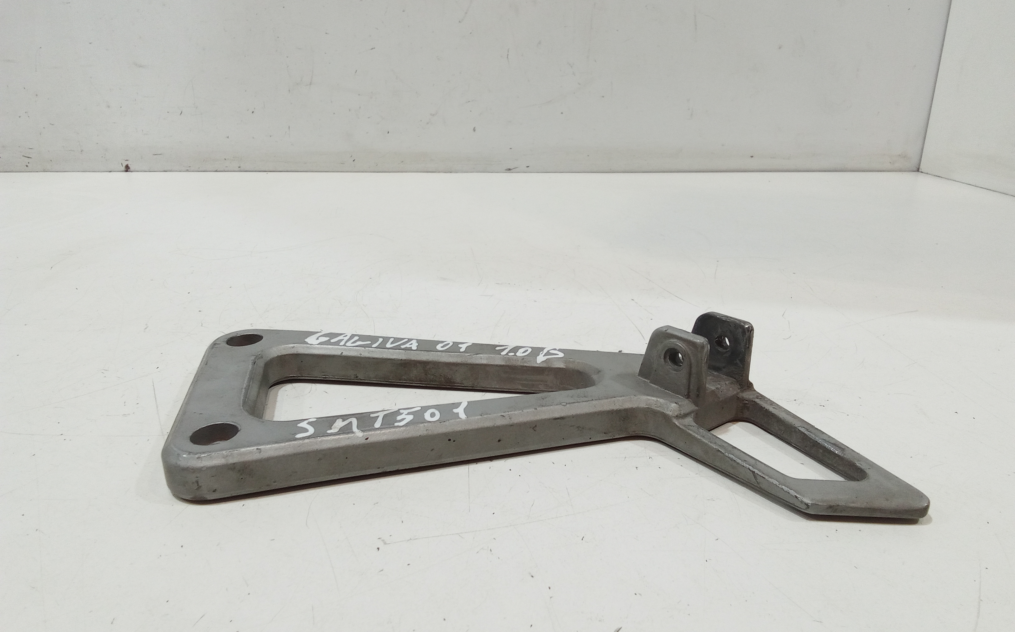 Staffa supporto pedalino posteriore destra per Cagiva Navigator 1000cc (2000 - 2005)