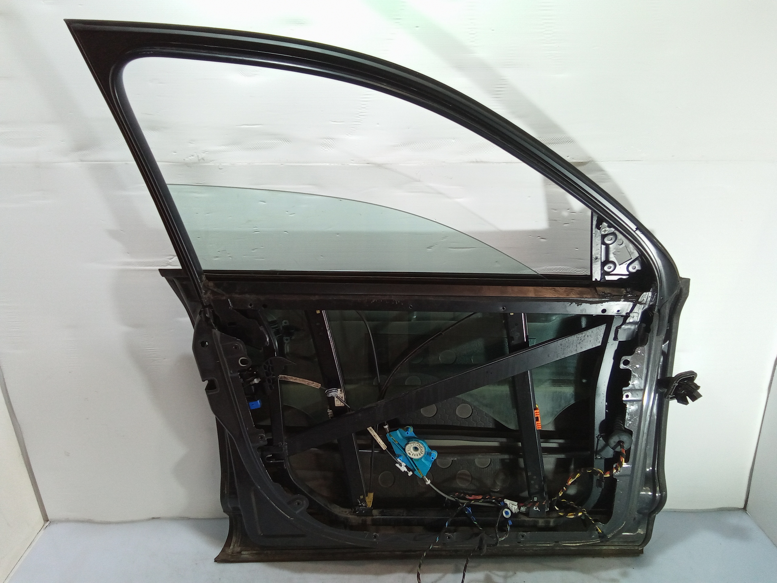 Portiera Anteriore Sinistra per Volkswagen Touareg 1 Serie (2002 - 2006)