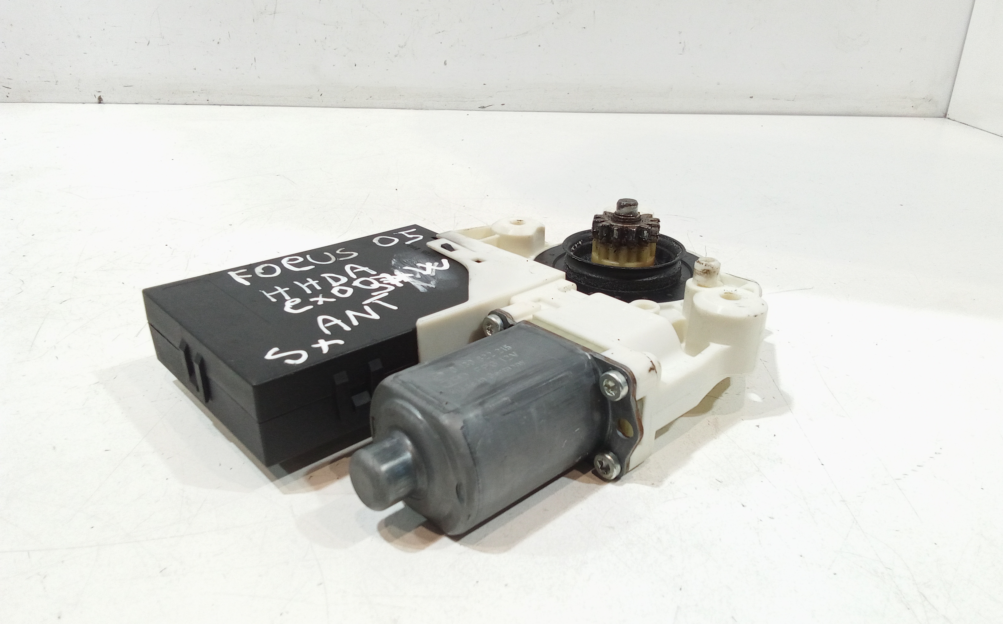 Motorino Alzavetro anteriore Sinistro per Ford Focus Berlina 3 Serie (2004 - 2008)