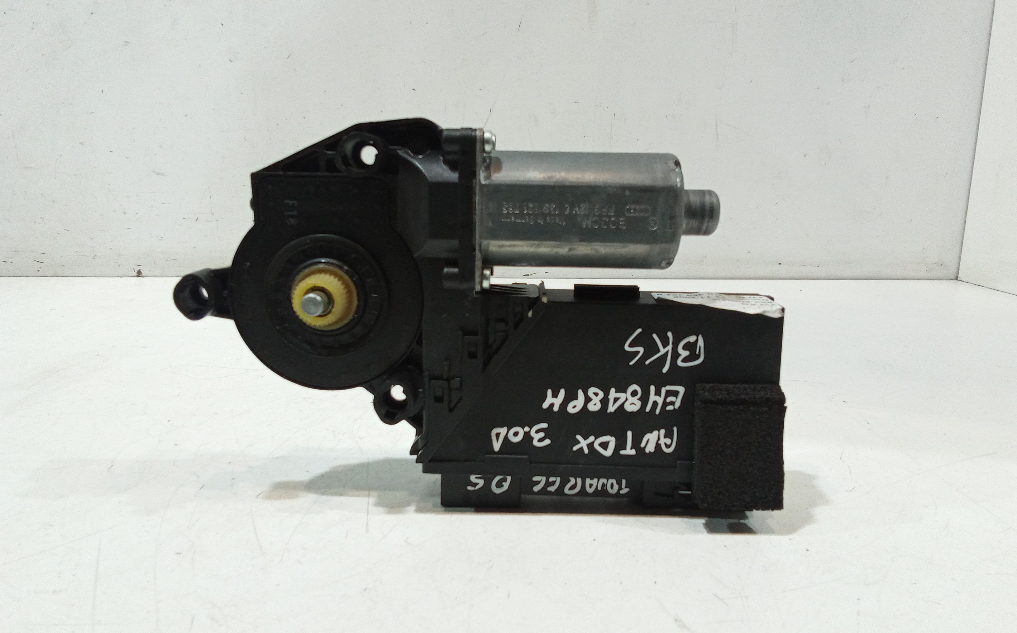 Motorino Alzavetro anteriore destra per Volkswagen Touareg 1 Serie (2002 - 2006)