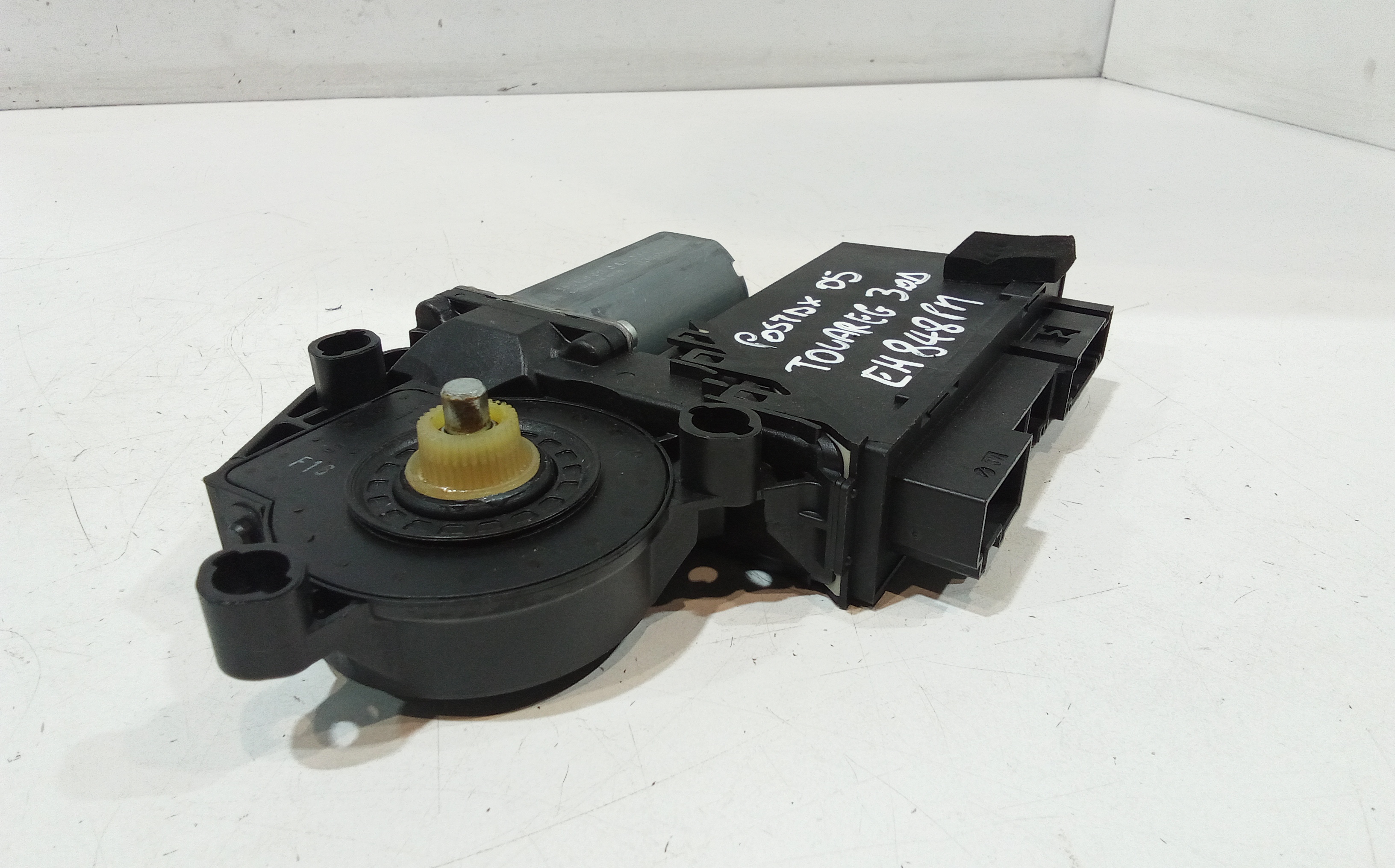 Motorino Alzavetro posteriore destra per Volkswagen Touareg 1 Serie (2002 - 2006)