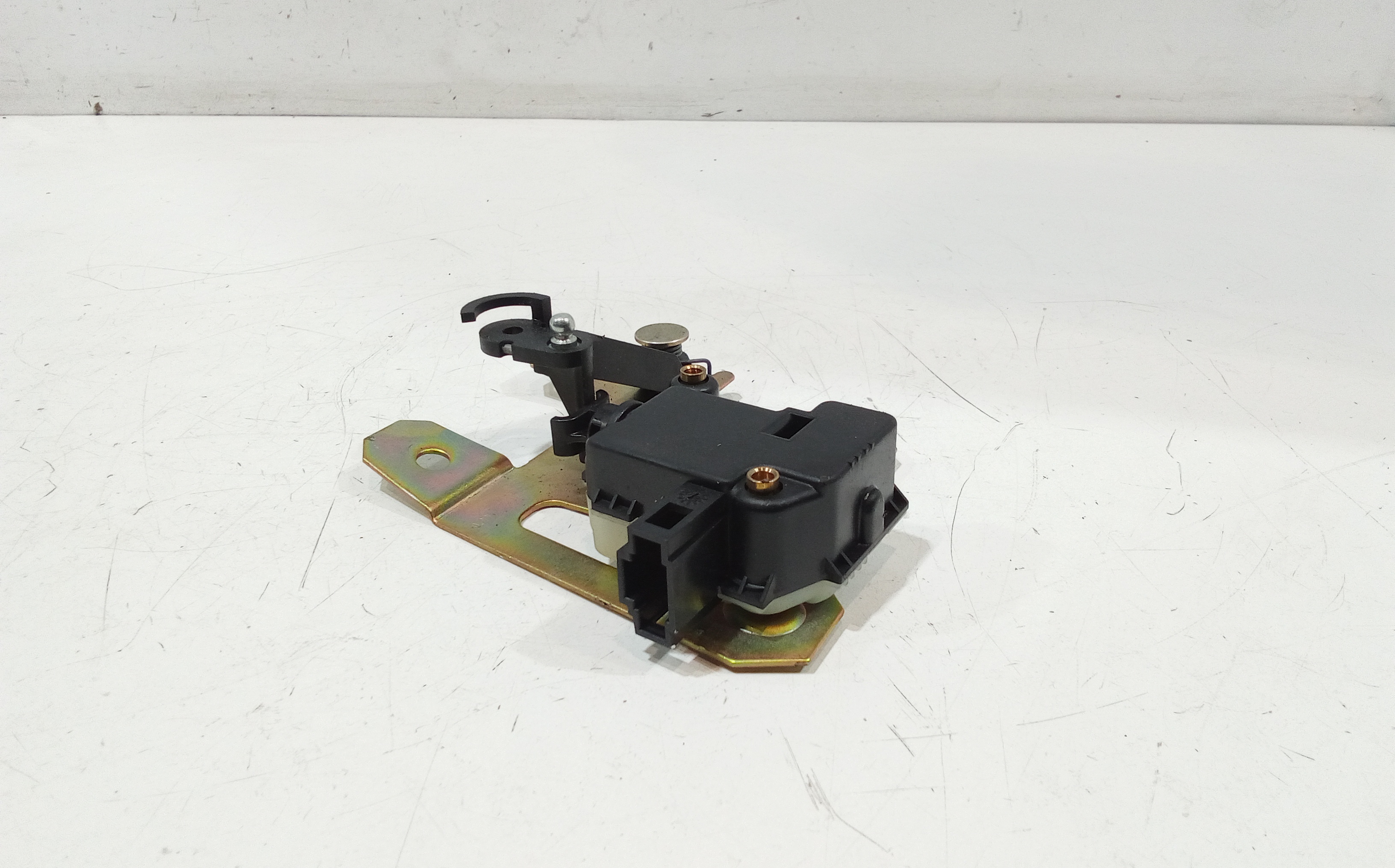 Centralina chiusura centralizzata per Volkswagen Touareg 1 Serie (2002 - 2006)