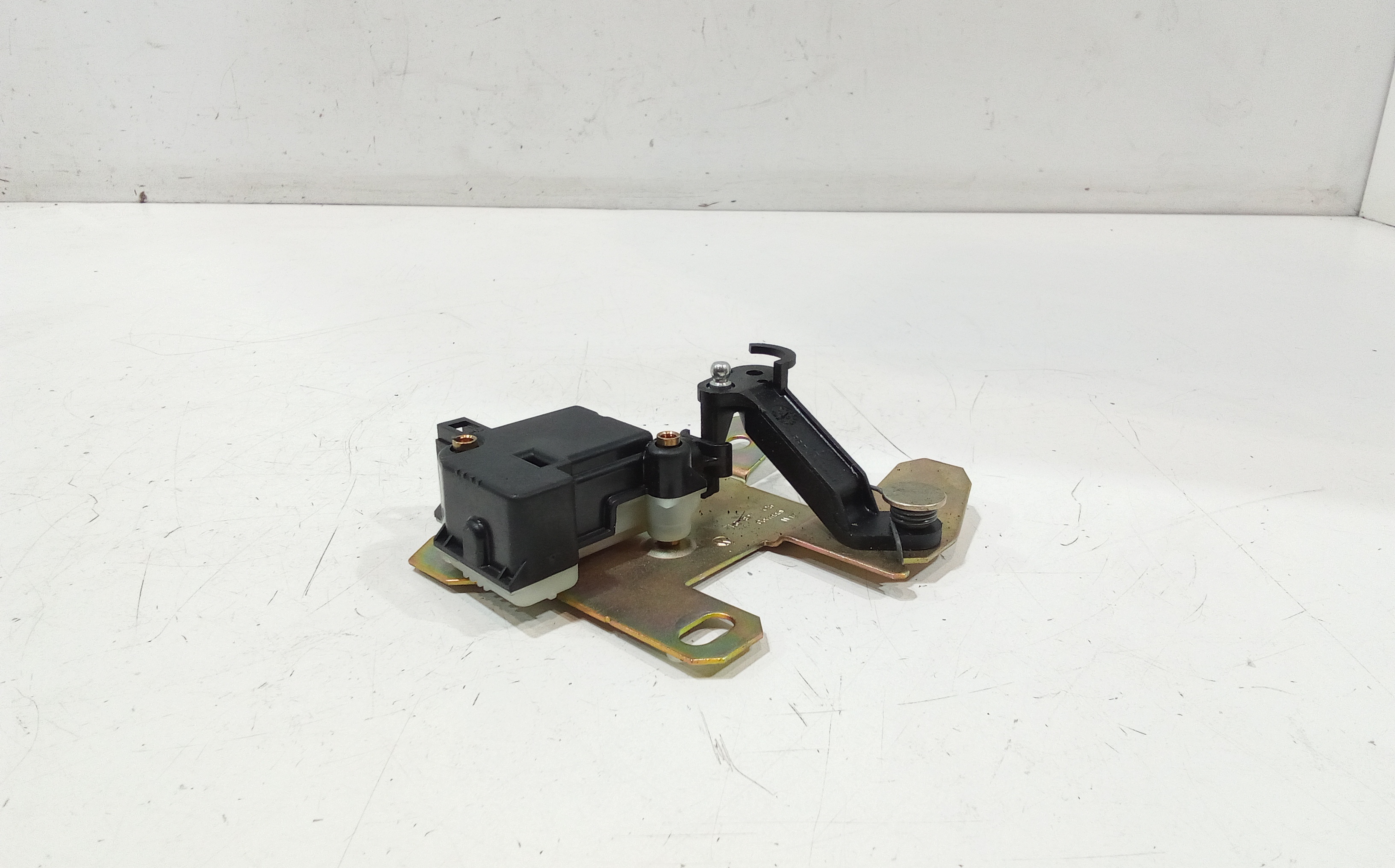 Centralina chiusura centralizzata per Volkswagen Touareg 1 Serie (2002 - 2006)