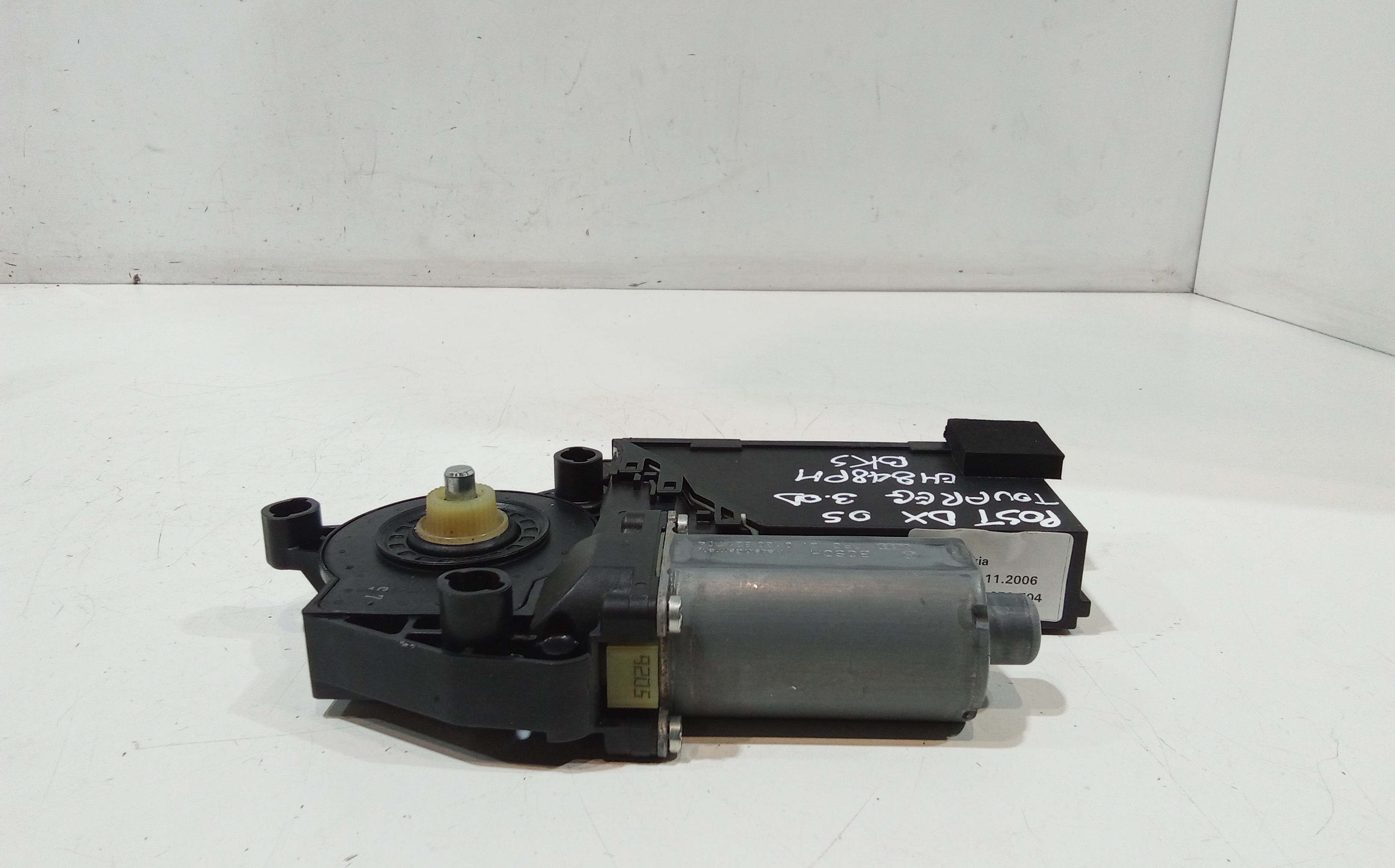 Motorino Alzavetro posteriore destra per Volkswagen Touareg 1 Serie (2002 - 2006)