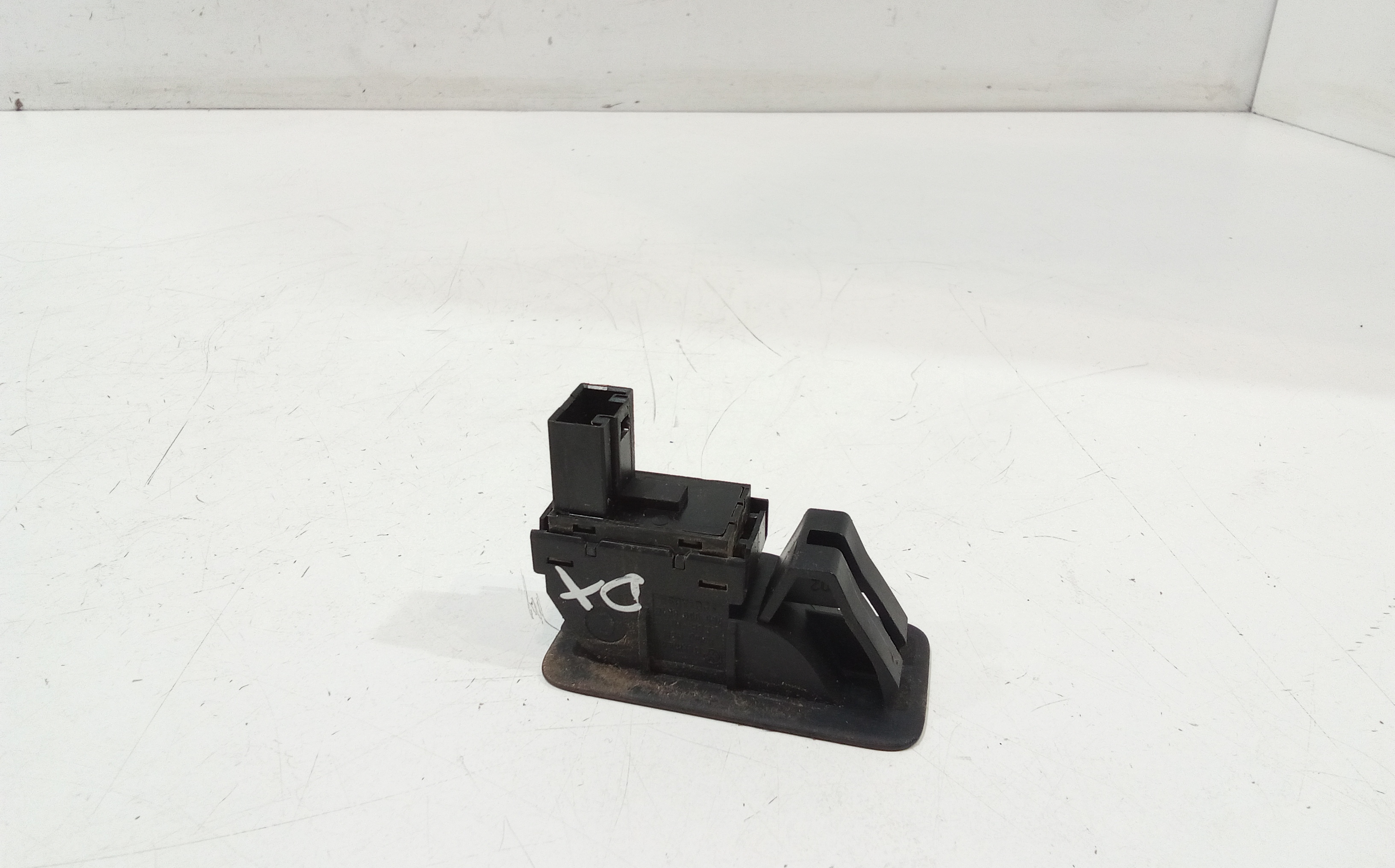 Pulsantiera Posteriore Destra per Volkswagen Touareg 1 Serie (2002 - 2006)