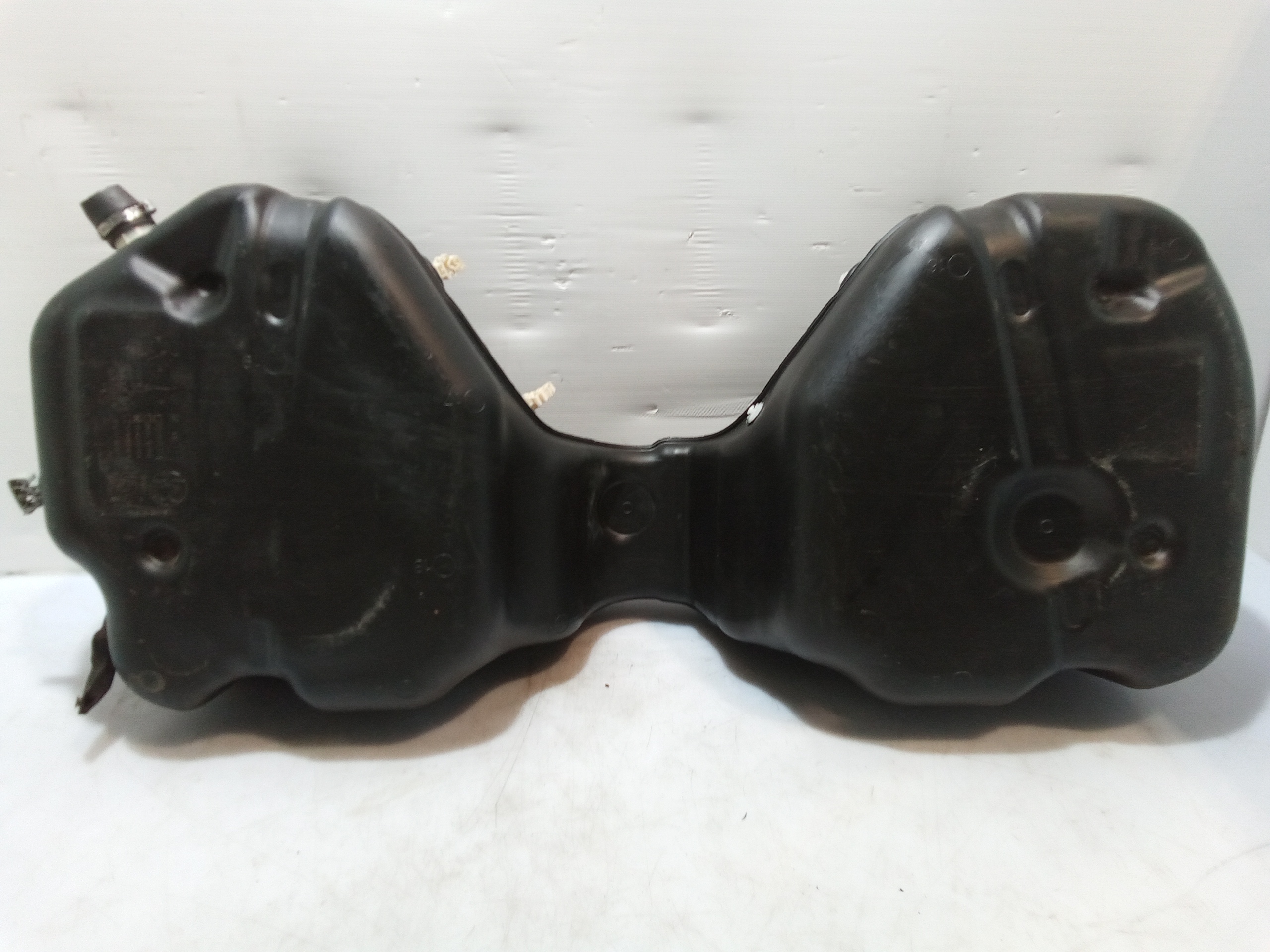 Serbatoio carburante per Alfa Romeo Stelvio Serie (949_) (16>) (2016 - In produzione)