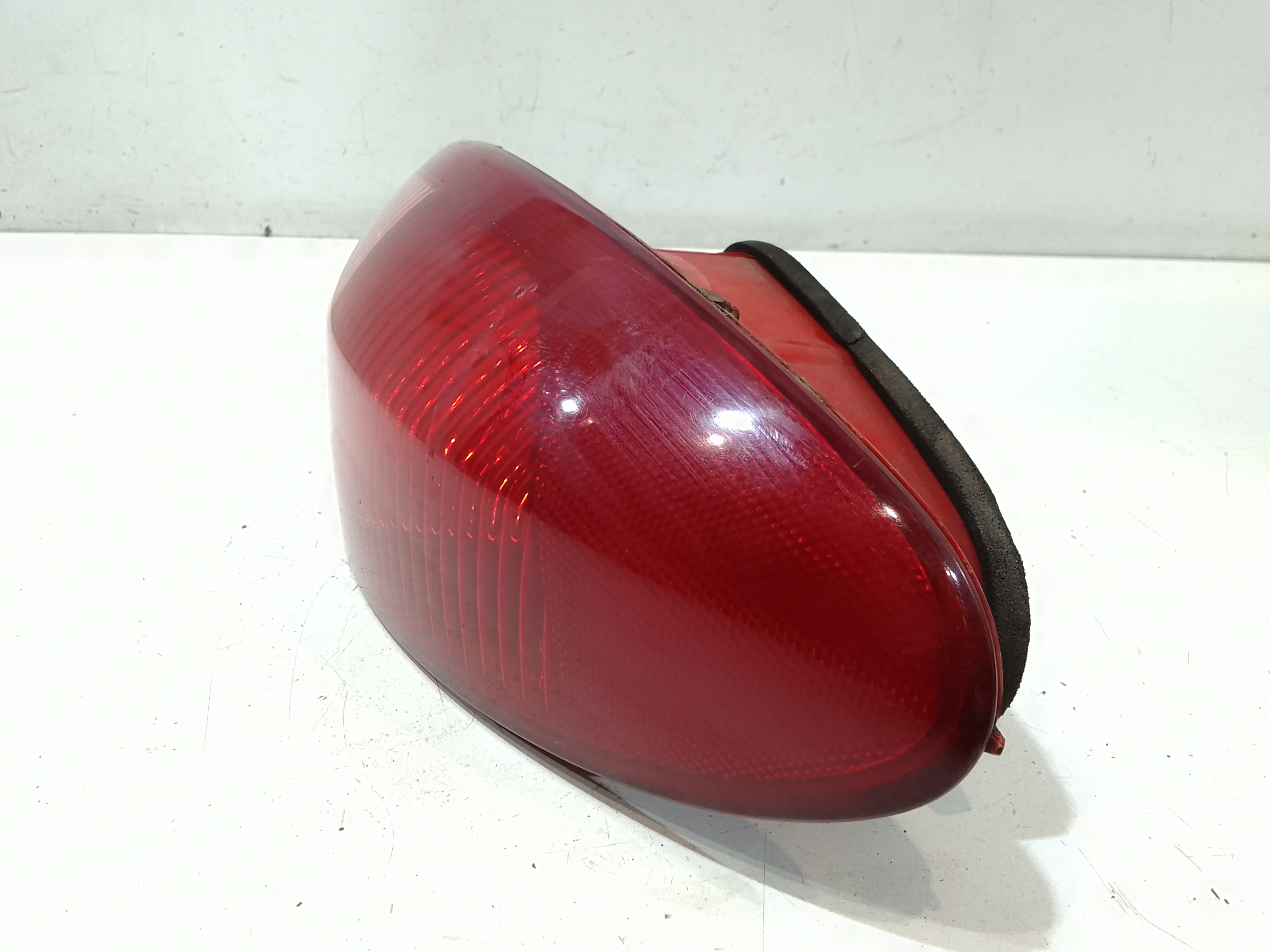 Stop fanale posteriore Destro Passeggero per Alfa Romeo 147 Serie (937) (00>05<) (2000 - 2005)