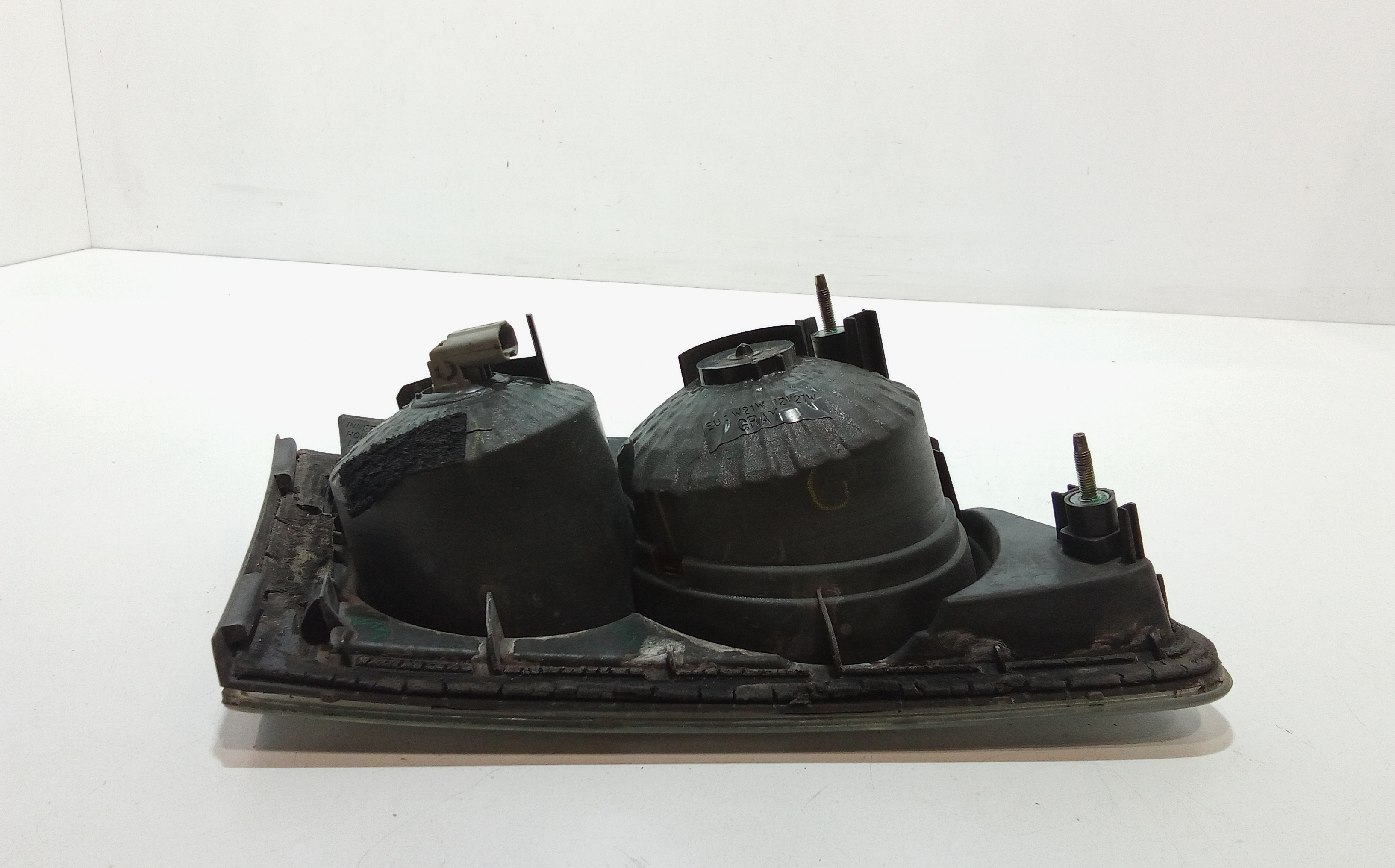 Stop Posteriore Destro Integrato nel Portello per Mazda 6 Berlina (2002 - 2008)