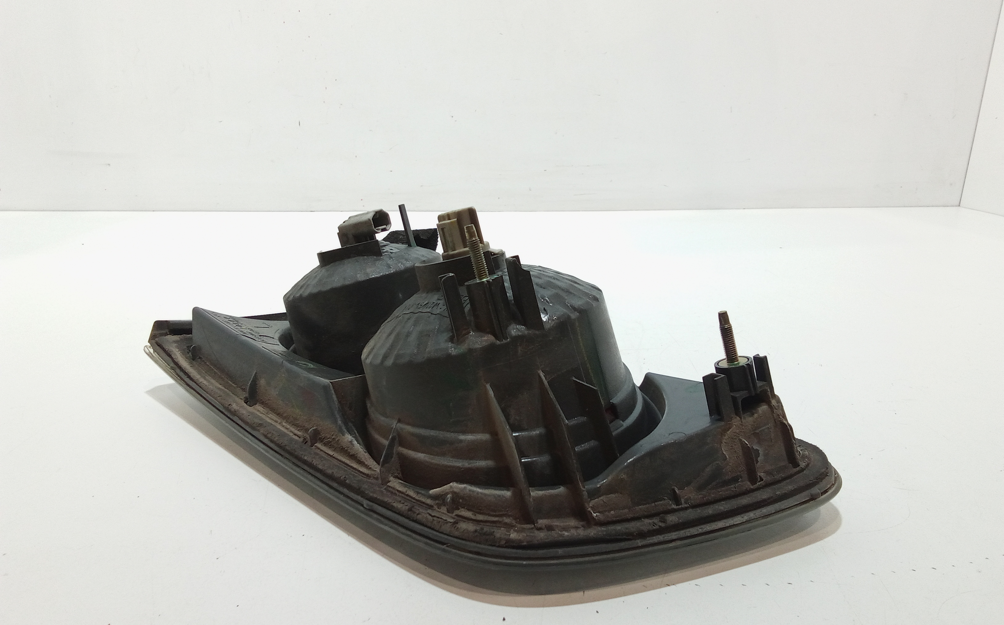 Stop Posteriore Sinistro Integrato nel Portello per Mazda 6 Berlina (2002 - 2008)