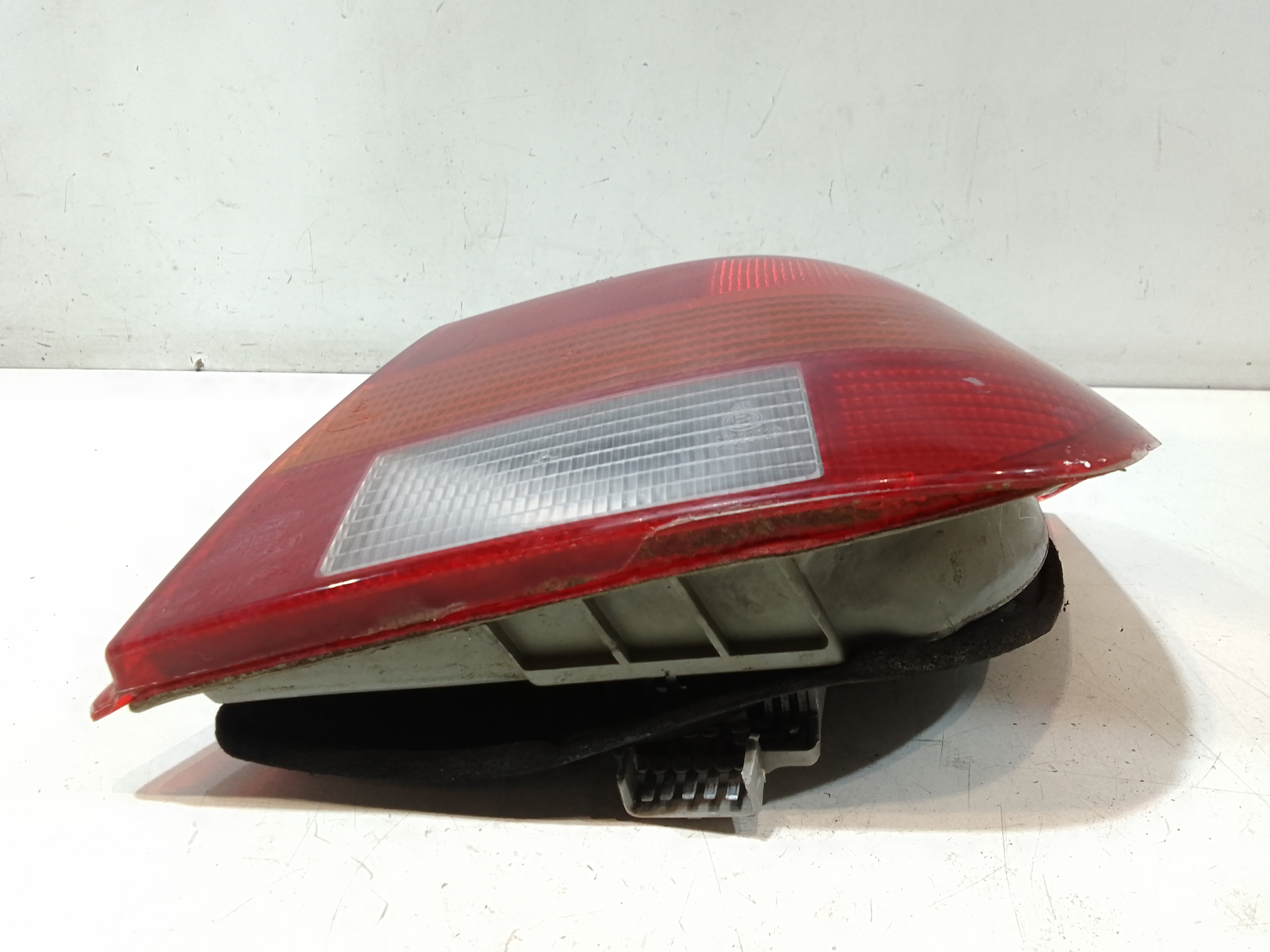 Stop fanale posteriore Destro Passeggero per Ford Fiesta 1 Serie (1982 - 1996)