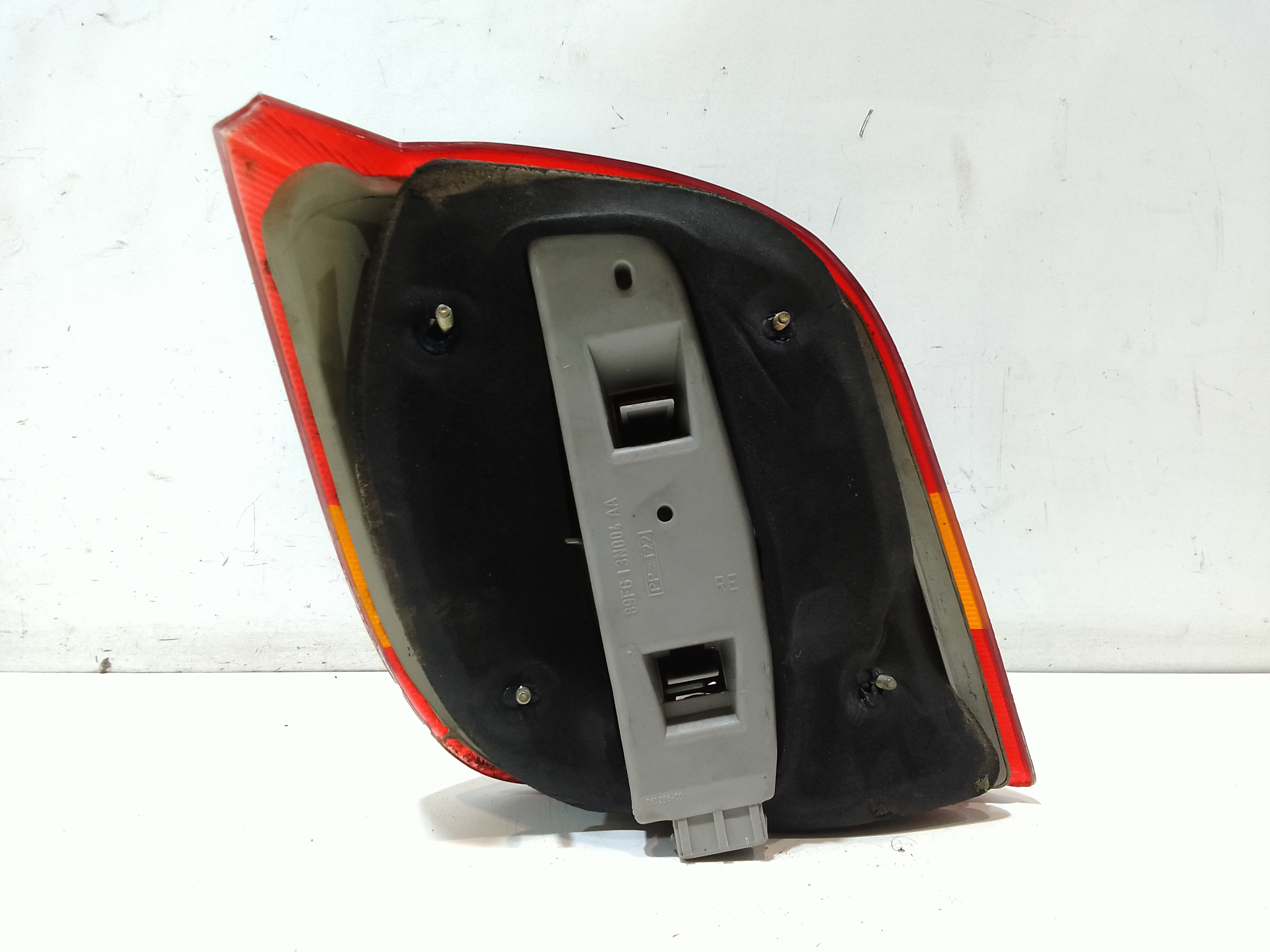 Stop fanale posteriore Destro Passeggero per Ford Fiesta 1 Serie (1982 - 1996)