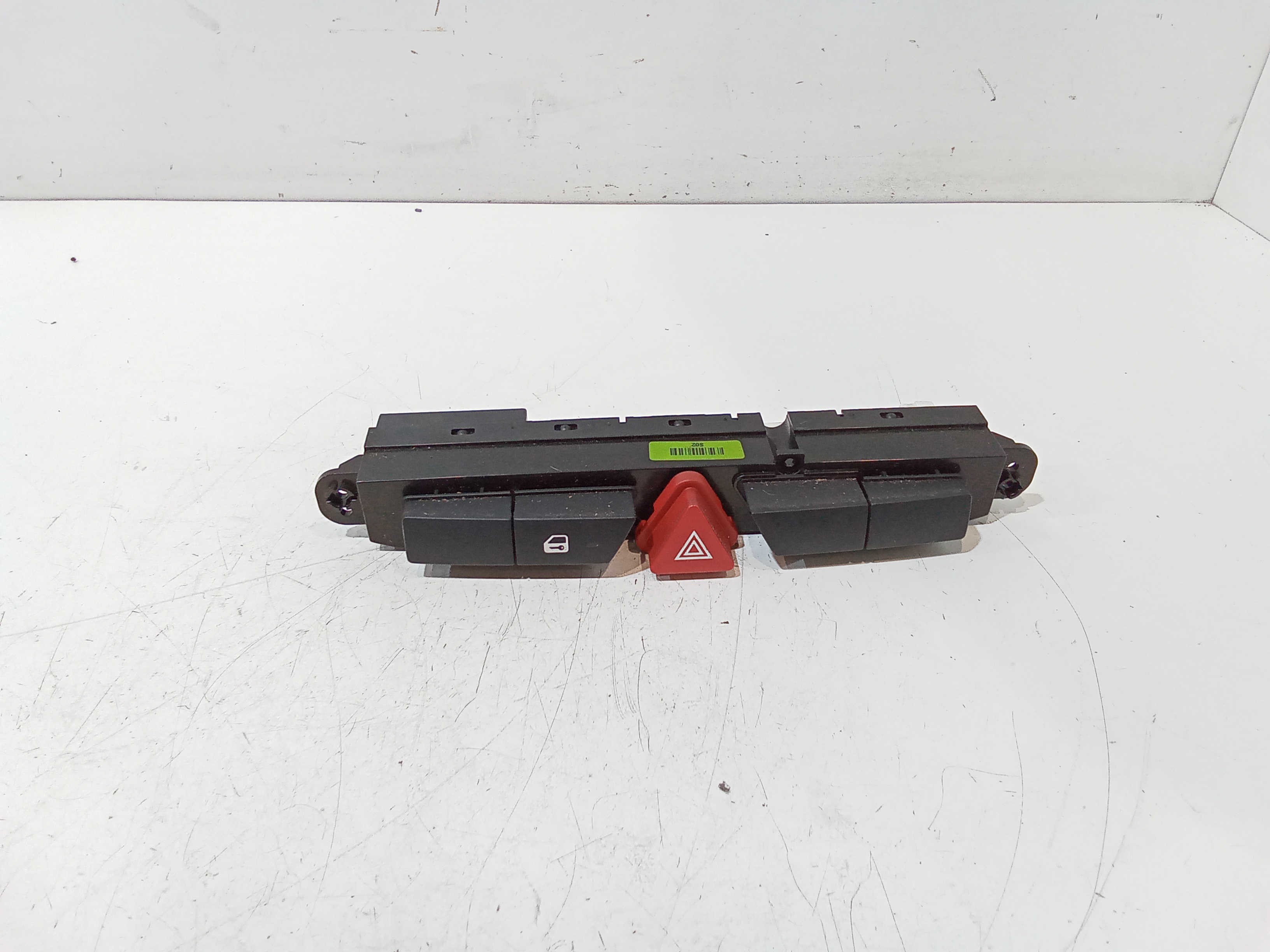 Pulsante luci di emergenza per Kia Cee d 1 Serie (2006 - 2012)