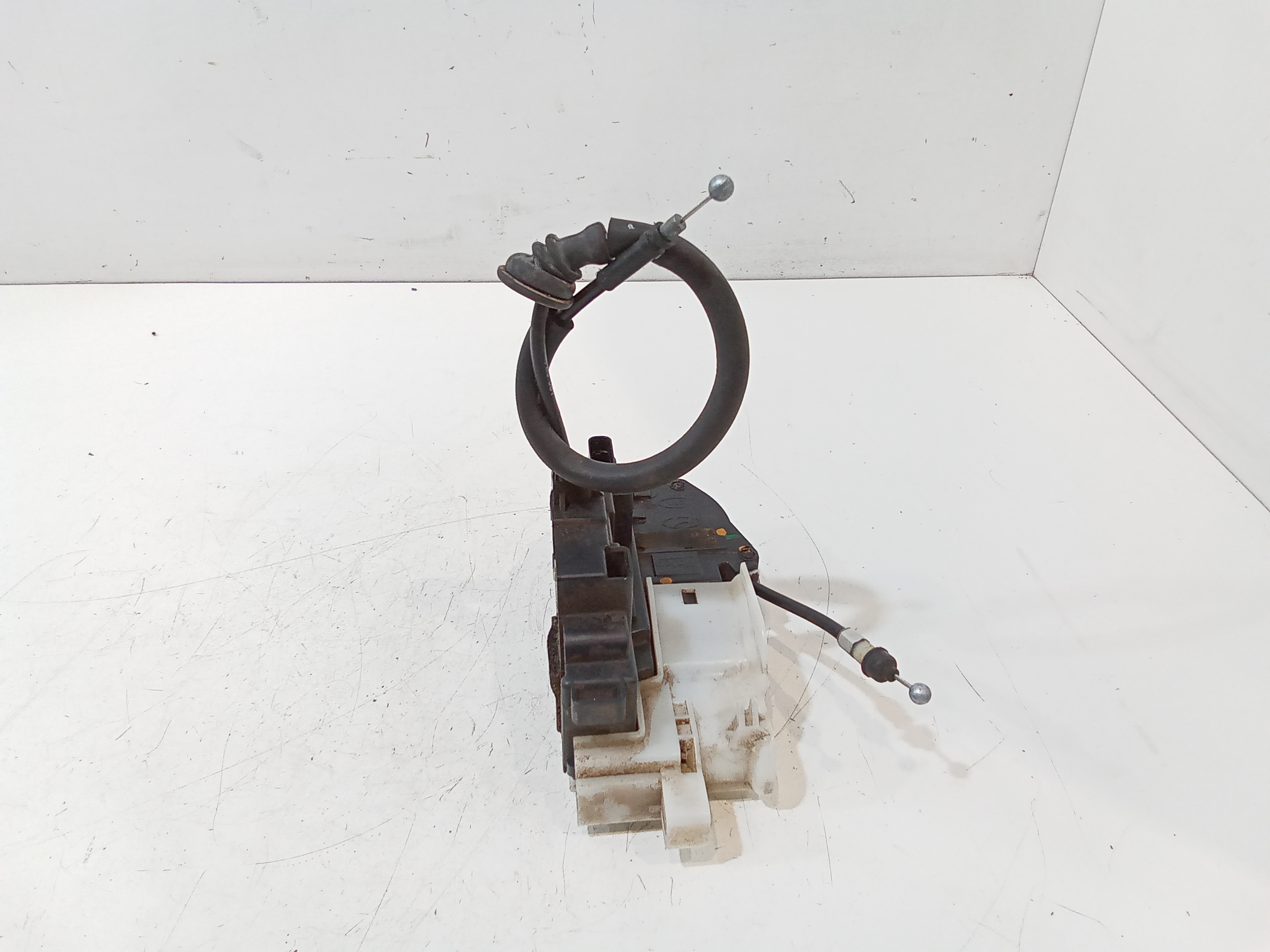 Serratura Anteriore Destra per Kia Cee d 1 Serie (2006 - 2012)