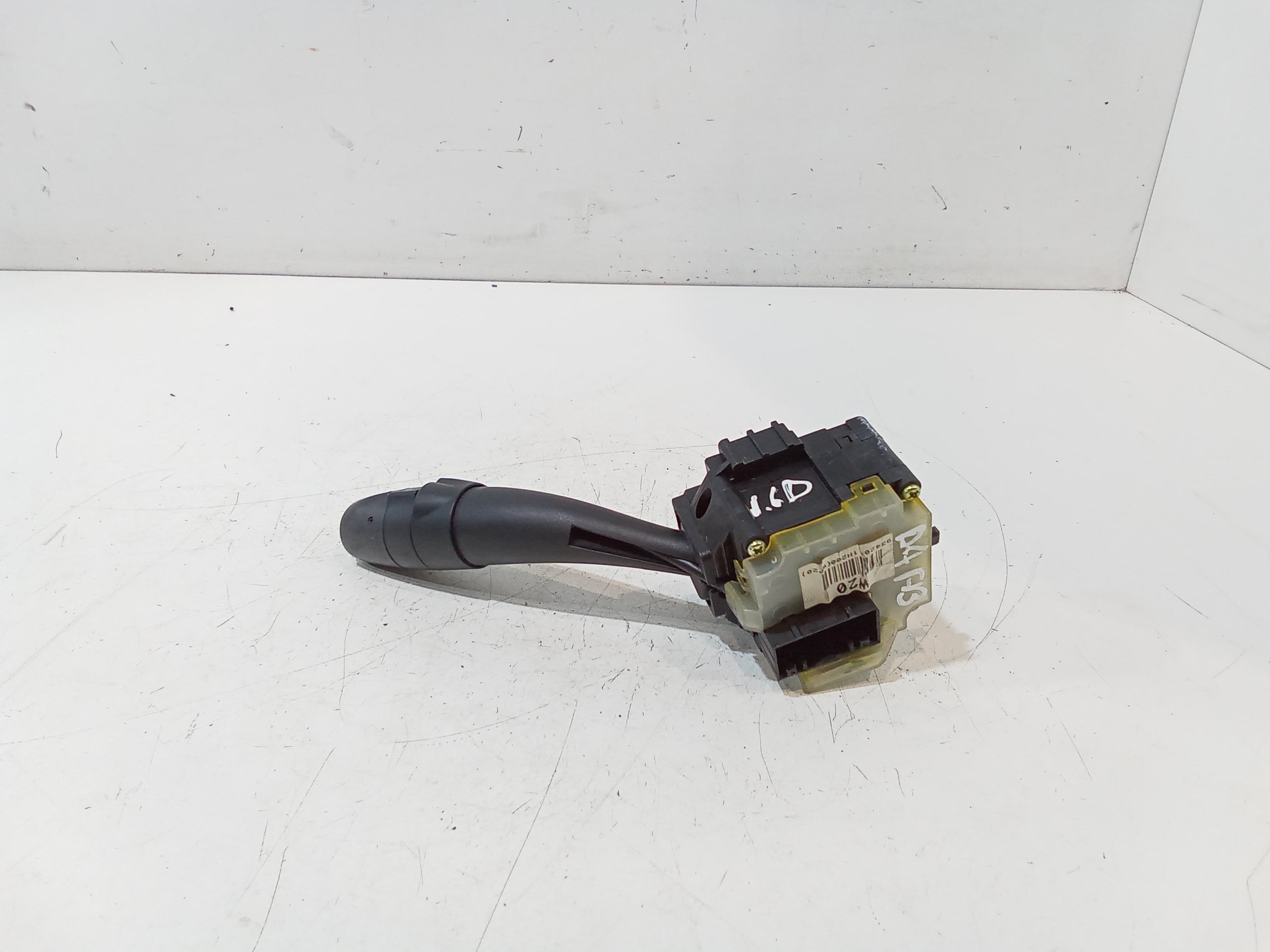 Devioluci destro per Kia Cee d 1 Serie (2006 - 2012)