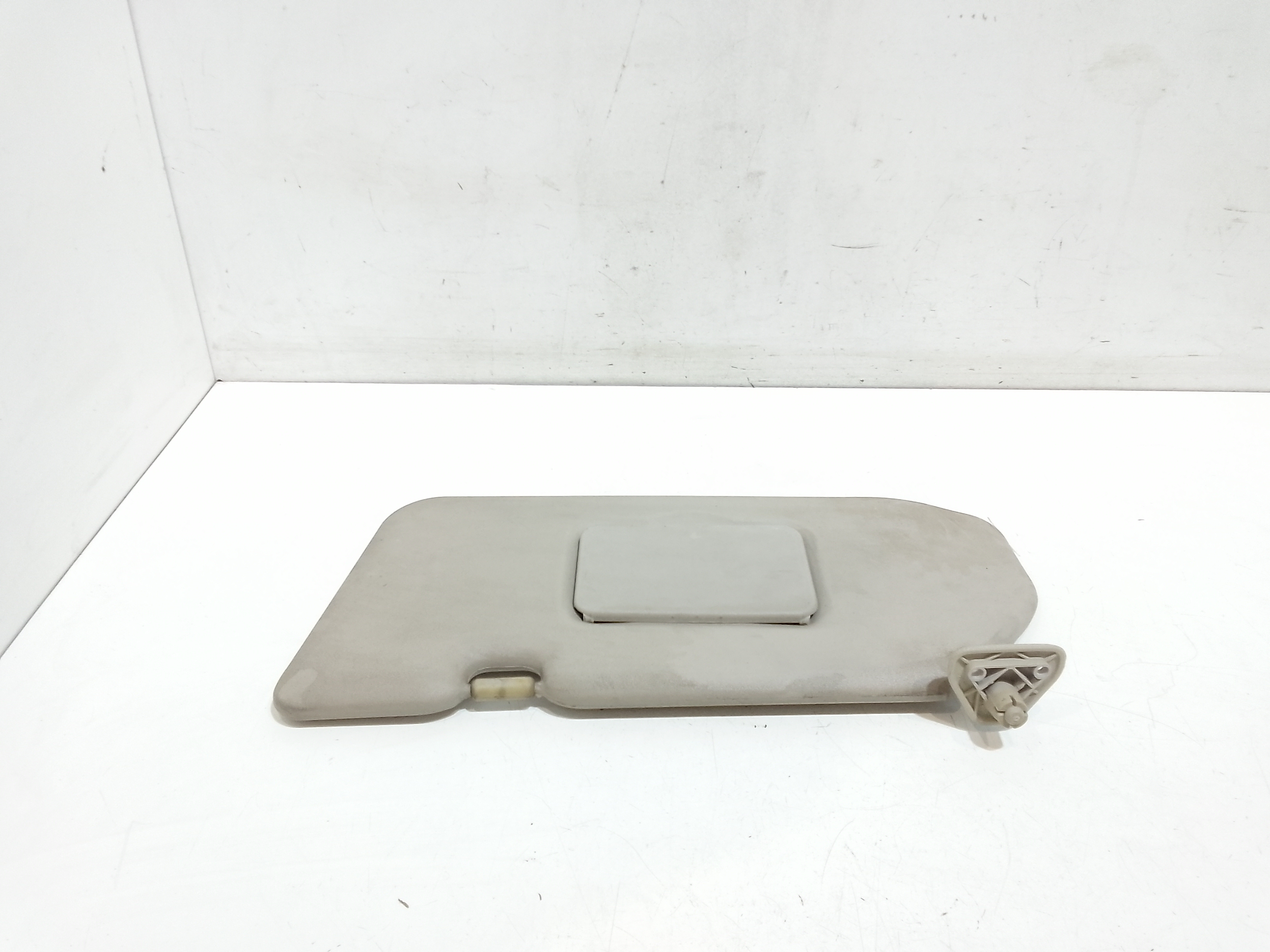 Parasole aletta anteriore Lato Guida per Nissan Almera 2 Serie (2000 - 2003)