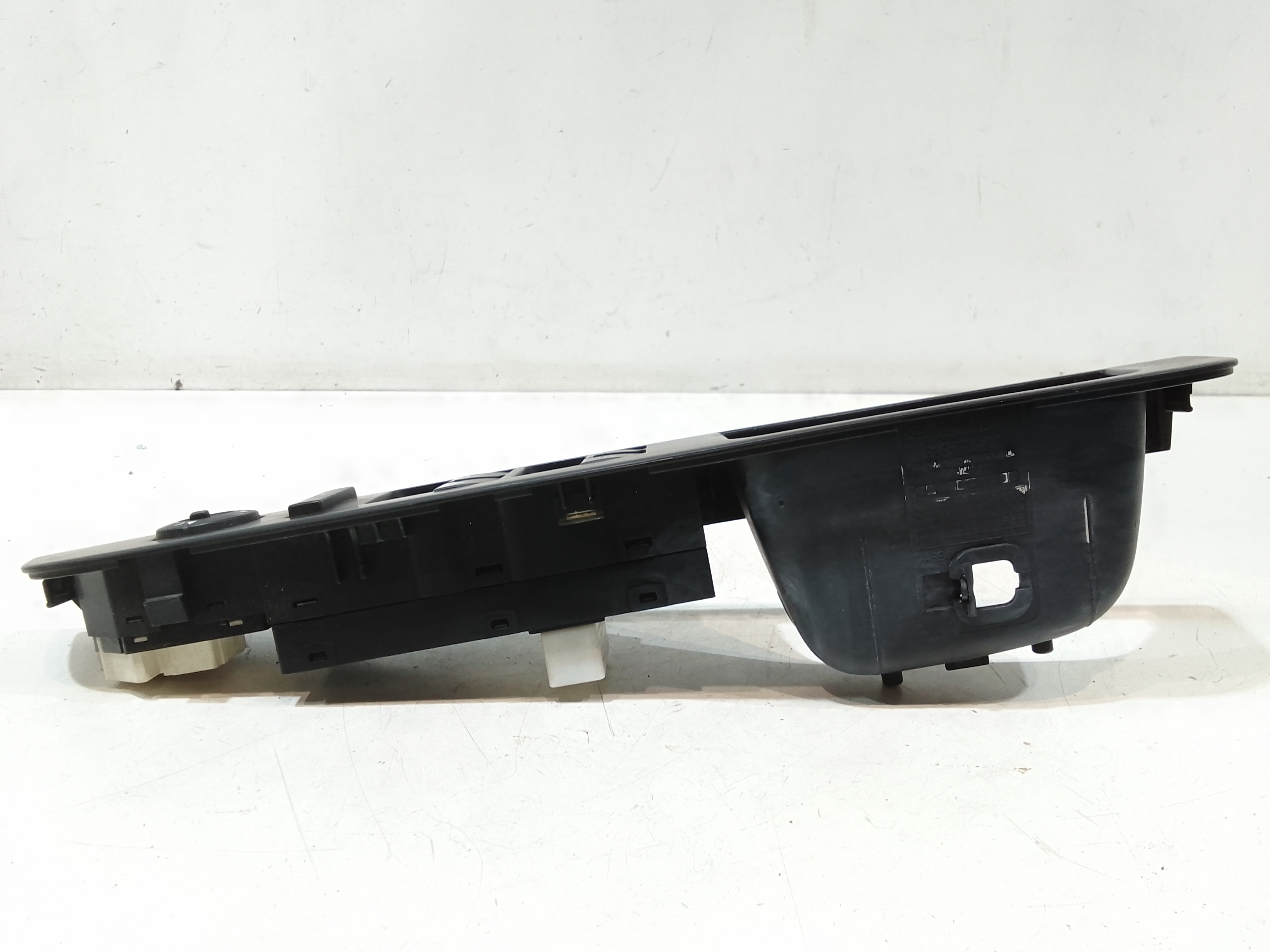 Pulsantiera anteriore sinistra Guida per Kia Cee d 1 Serie (2006 - 2012)