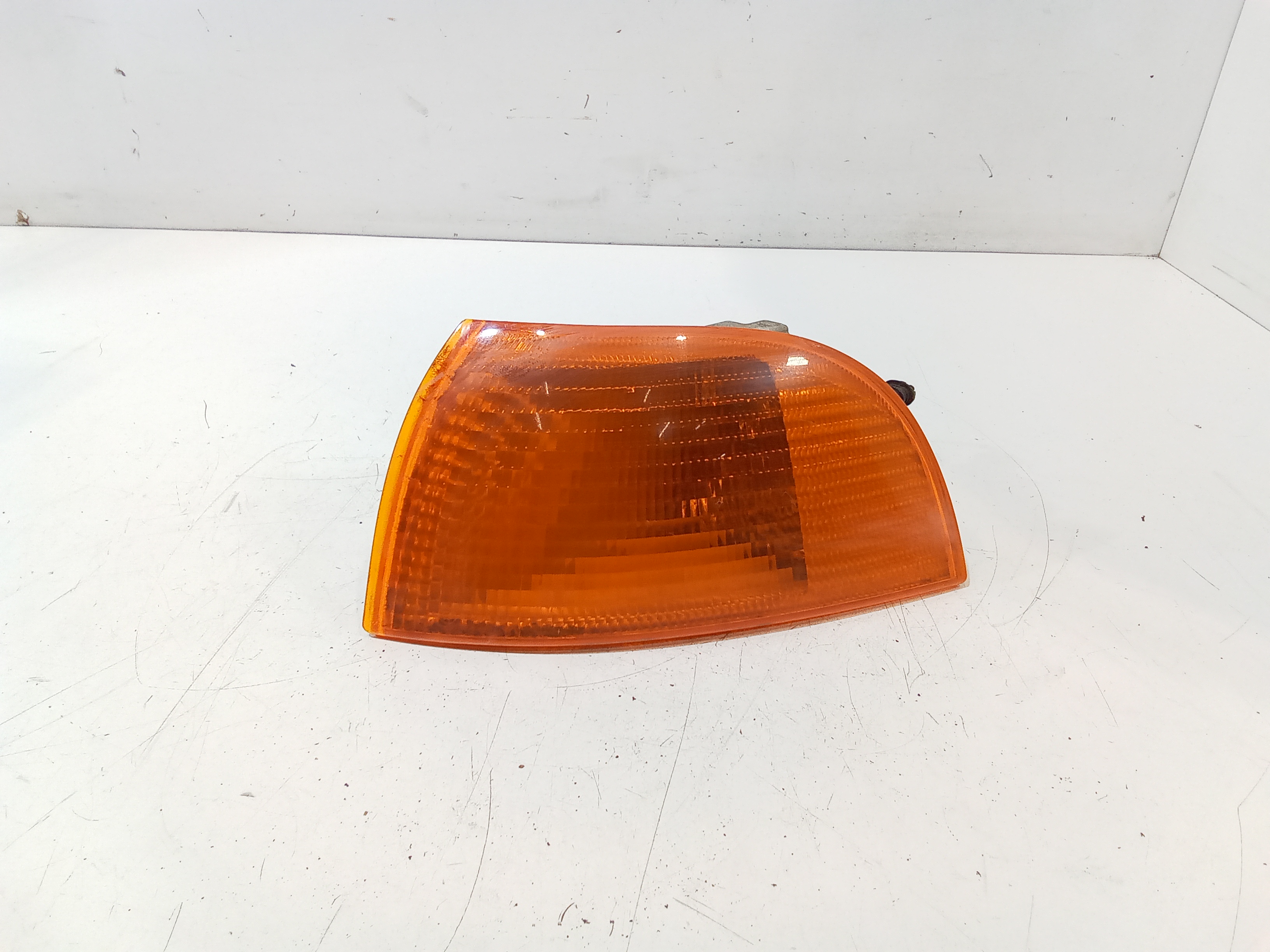 Freccia ant SX per Fiat Punto Berlina 3p (1993 - 1999)