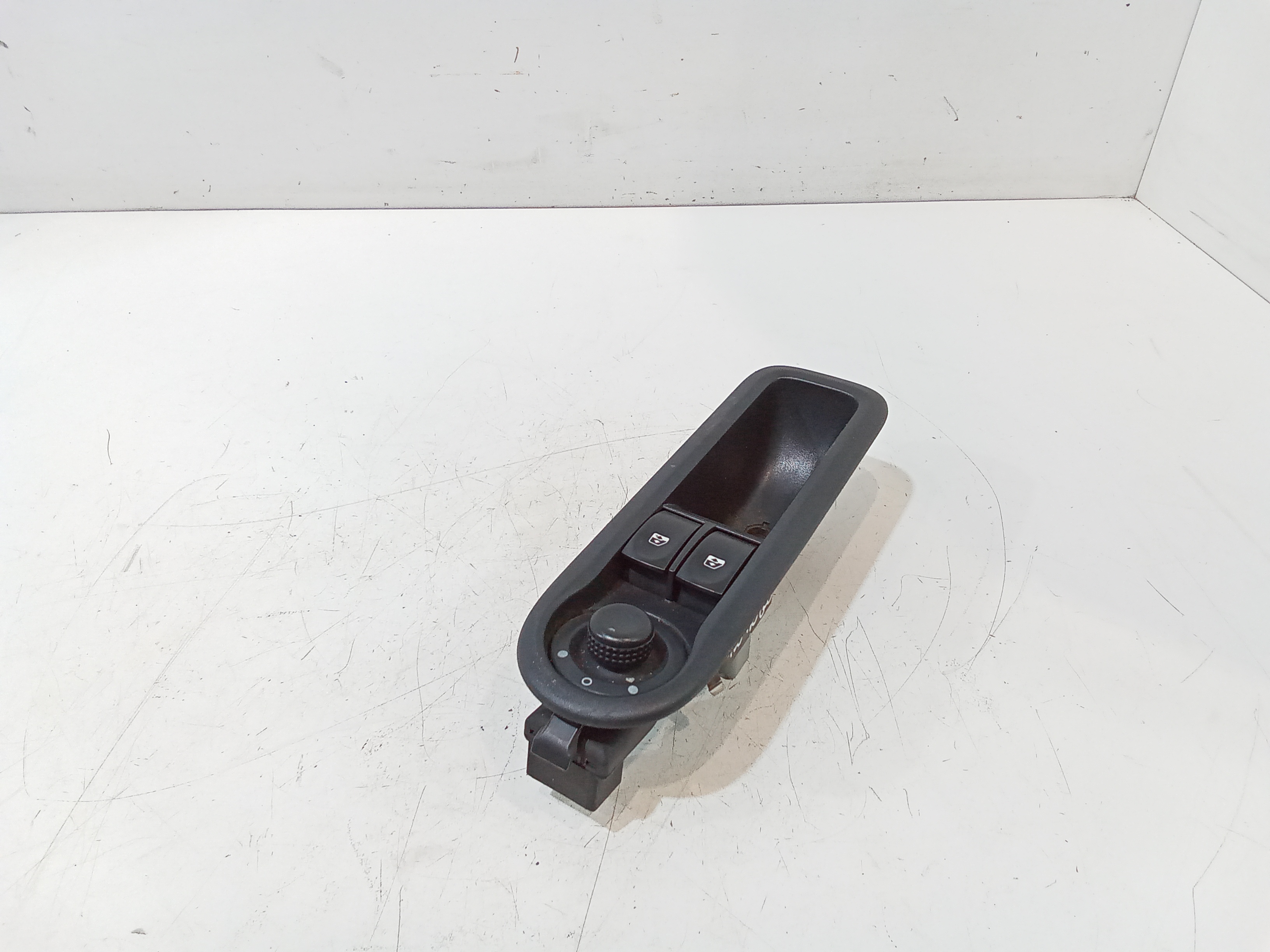 Pulsantiera anteriore sinistra Guida per Renault Twingo Ii Serie  (07>14) (2007 - 2014)