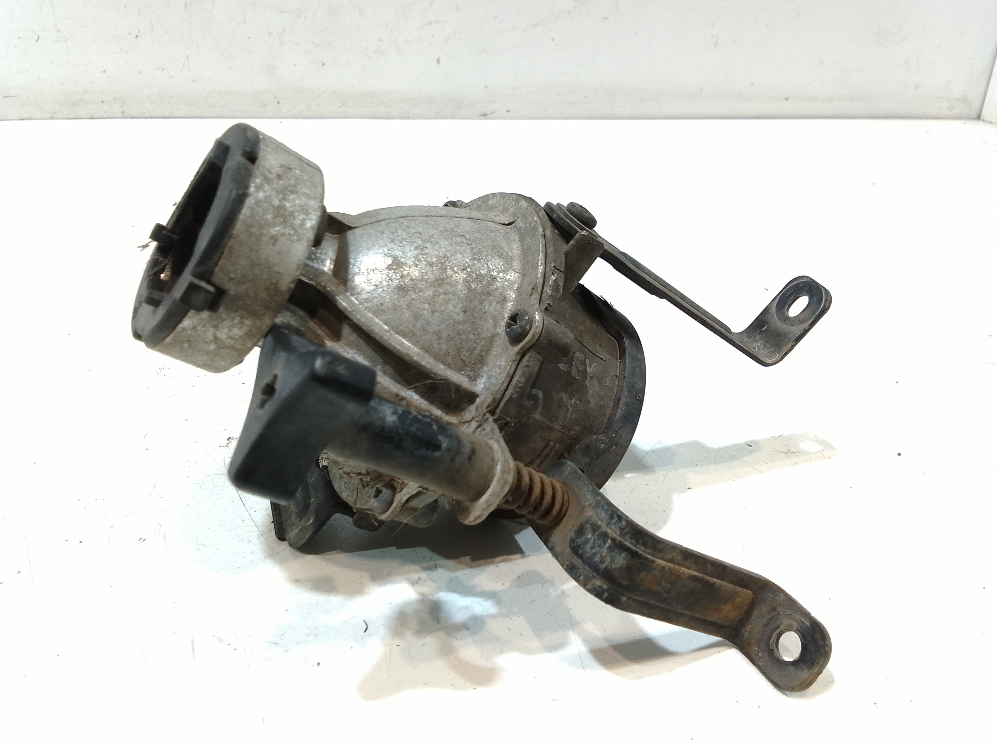 Fendinebbia anteriore SX per Kia Cee d 1 Serie (2006 - 2012)