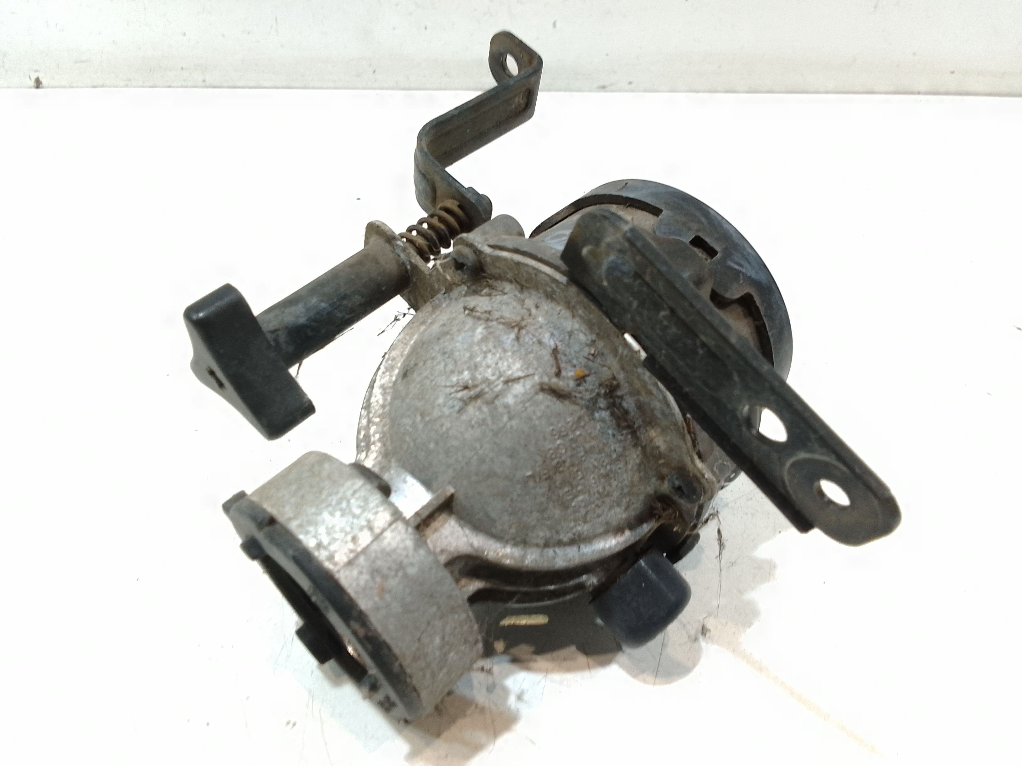 Fendinebbia anteriore SX per Kia Cee d 1 Serie (2006 - 2012)