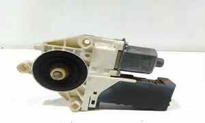 Motorino Alzavetro anteriore destra per Peugeot 407 Berlina (2004 - In produzione)