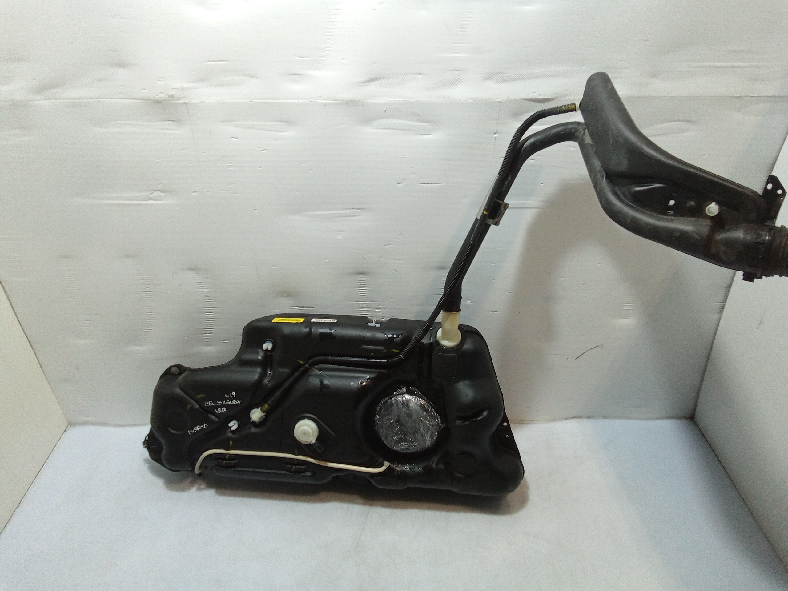 Serbatoio carburante per Opel Crossland Serie (x) (17>) (2017 - In produzione)