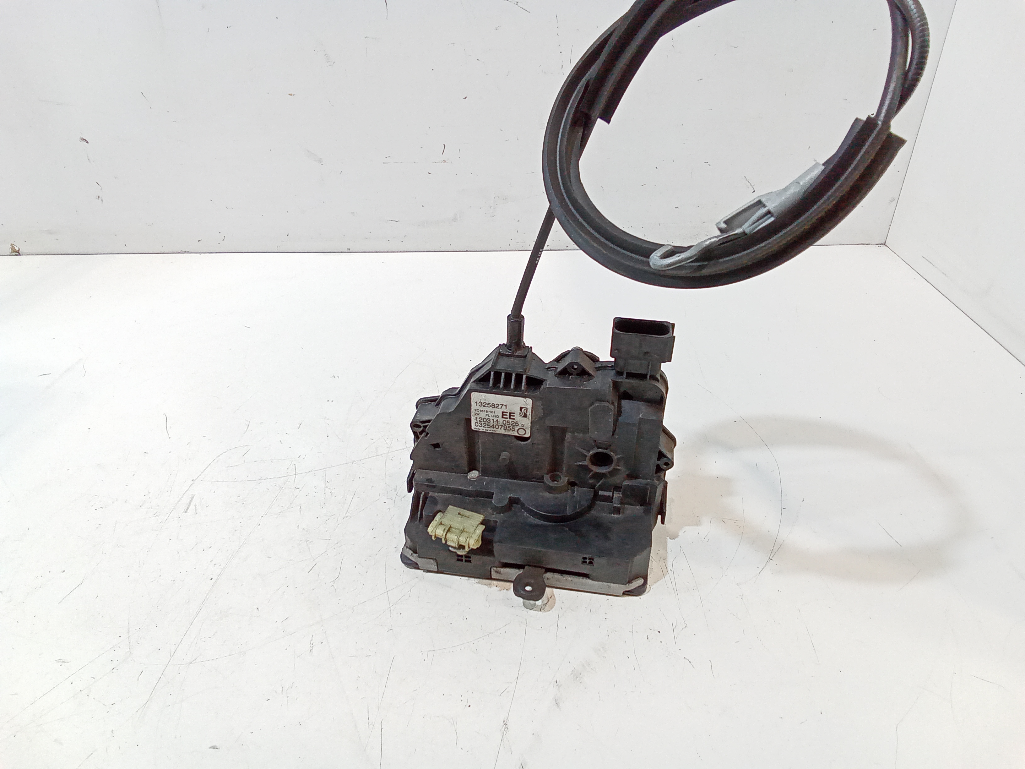 Serratura Anteriore Sinistra per Opel Corsa D 3p 2 Serie (2011 - In produzione)