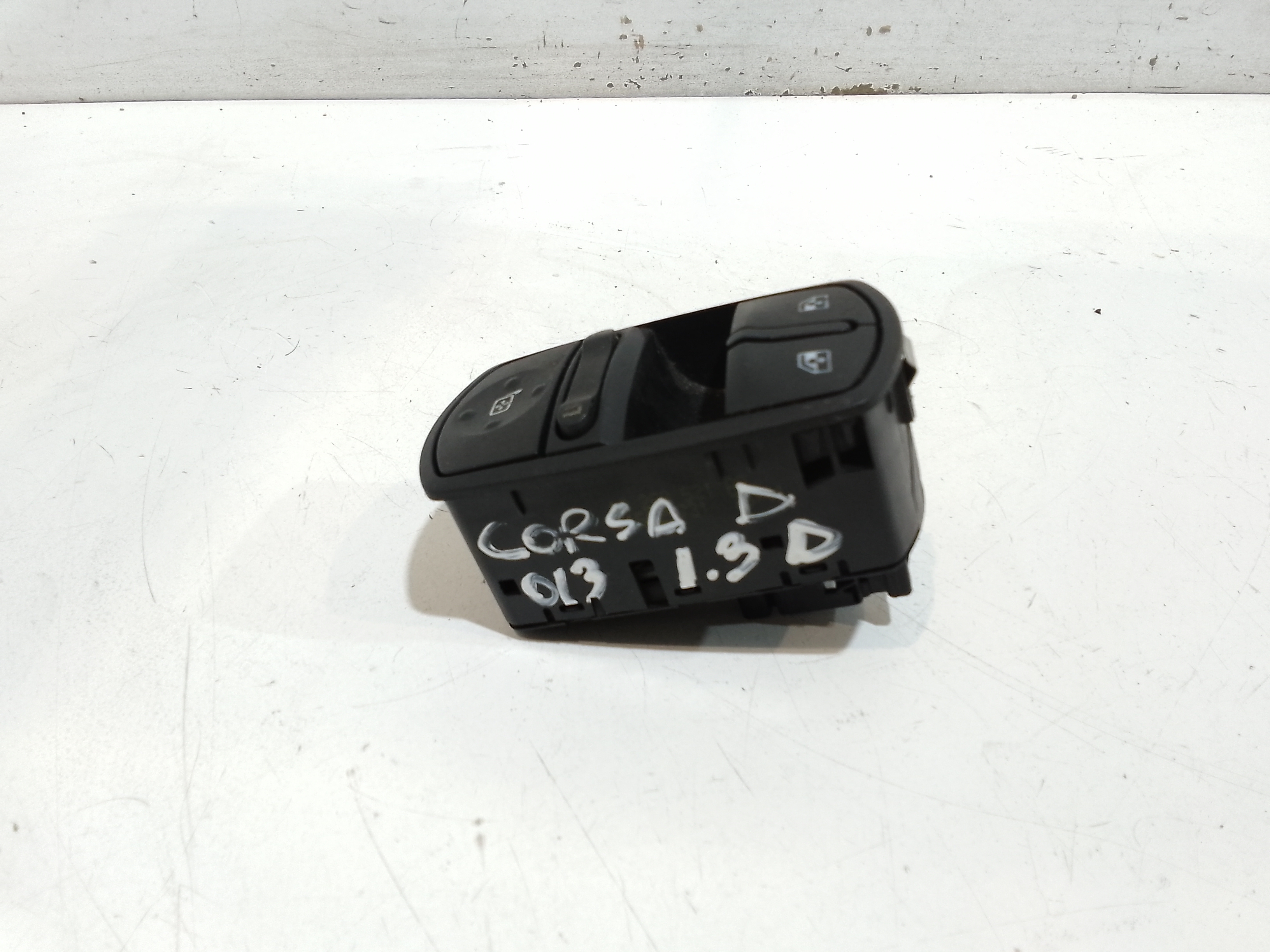 Pulsantiera anteriore sinistra Guida per Opel Corsa D 3p 2 Serie (2011 - In produzione)