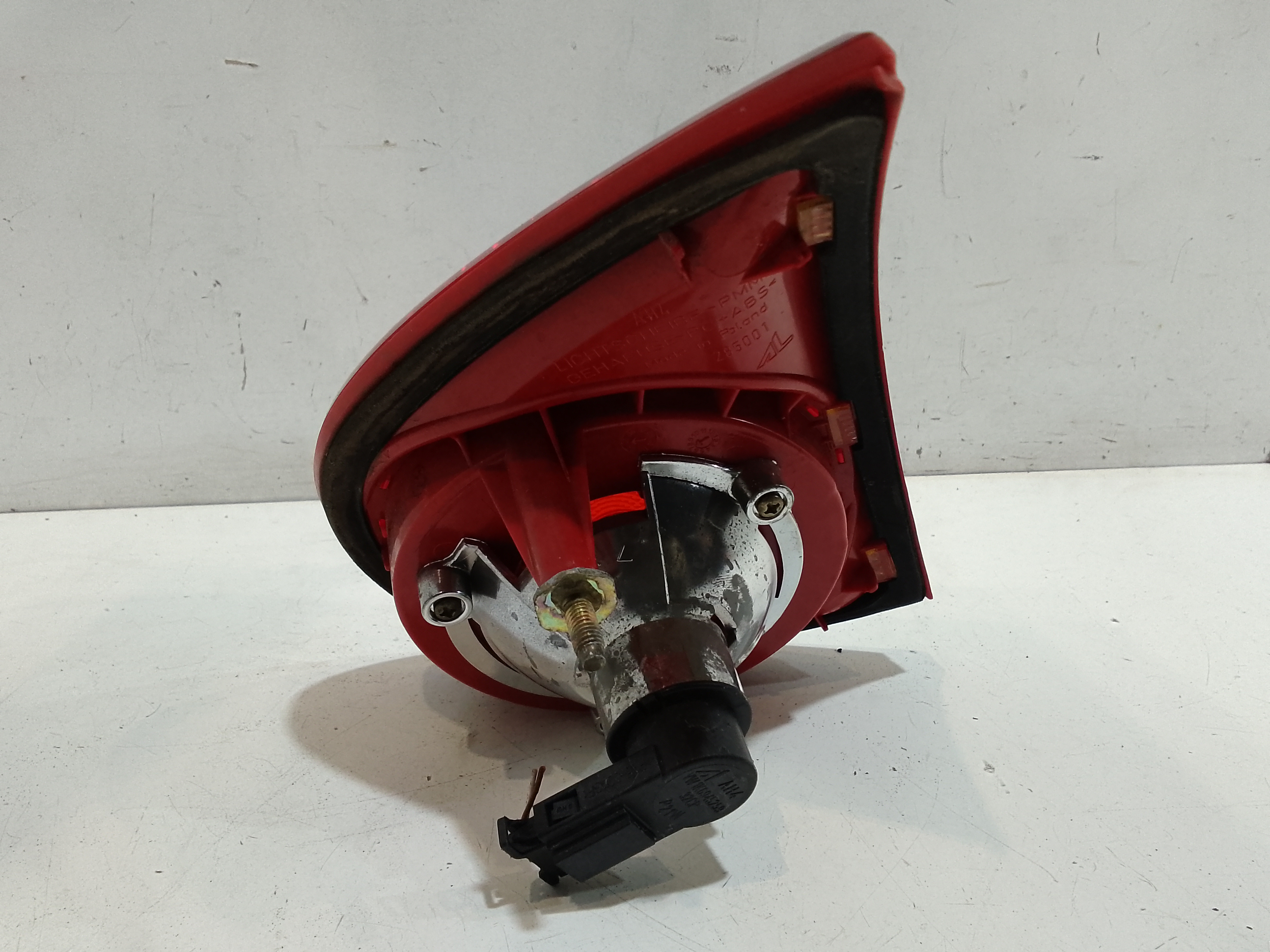 Stop Posteriore Sinistro Integrato nel Portello per Volkswagen Golf 5 Berlina (03>08) (2003 - 2008)