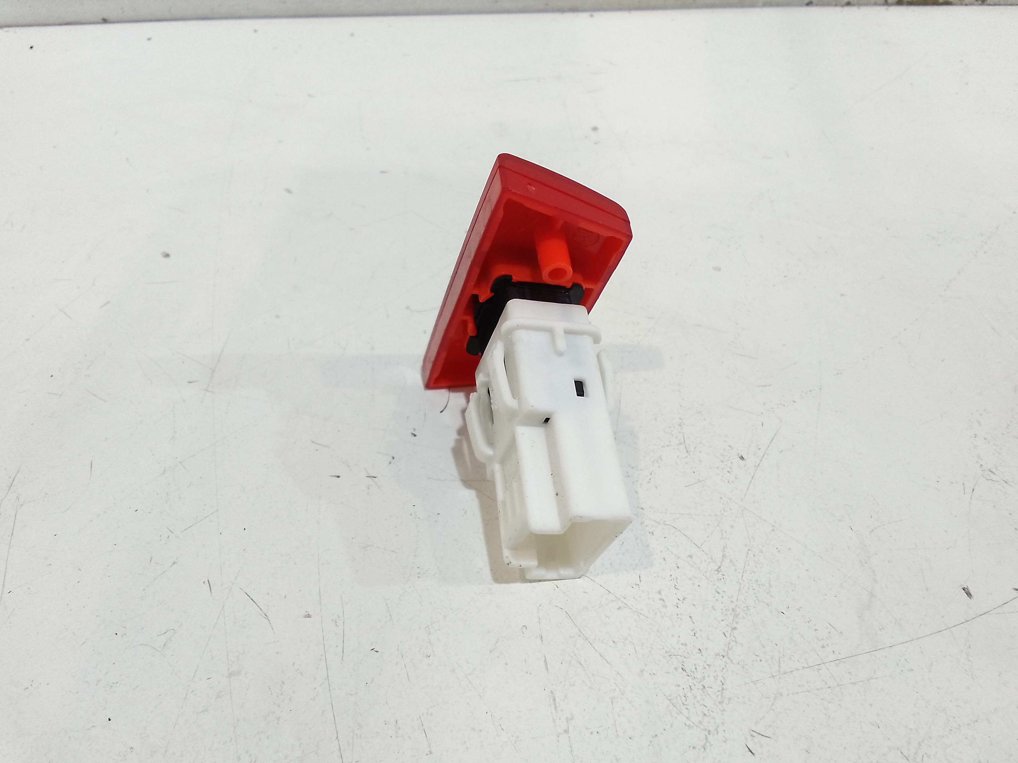 Pulsante luci di emergenza per Peugeot 107 1 Serie (2005 - In produzione)