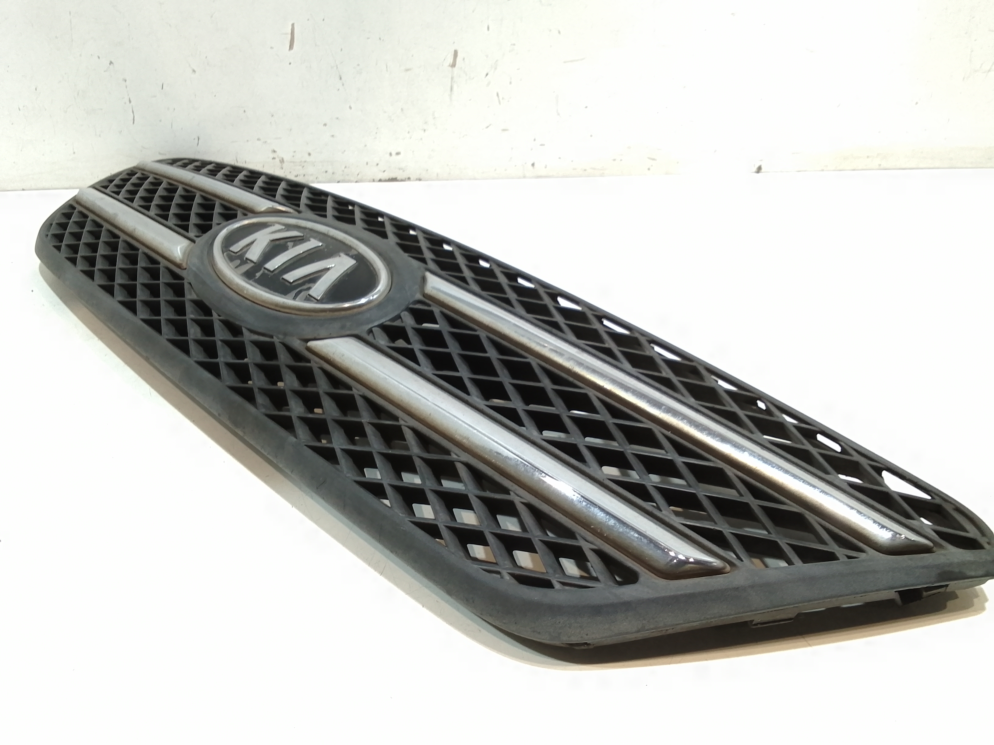 Mascherina anteriore per Kia Cee d 1 Serie (2006 - 2012)