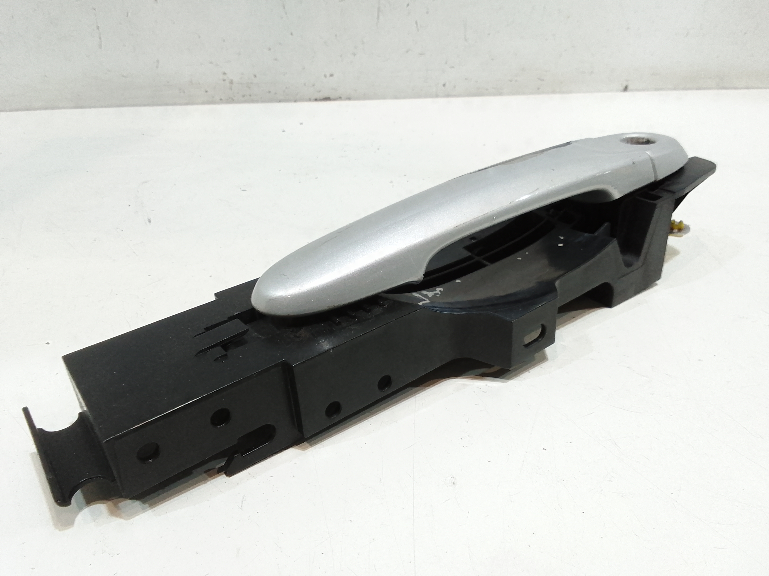 Maniglia esterna Anteriore Sinistra per Nissan Micra 7 Serie (2010 - 2016)