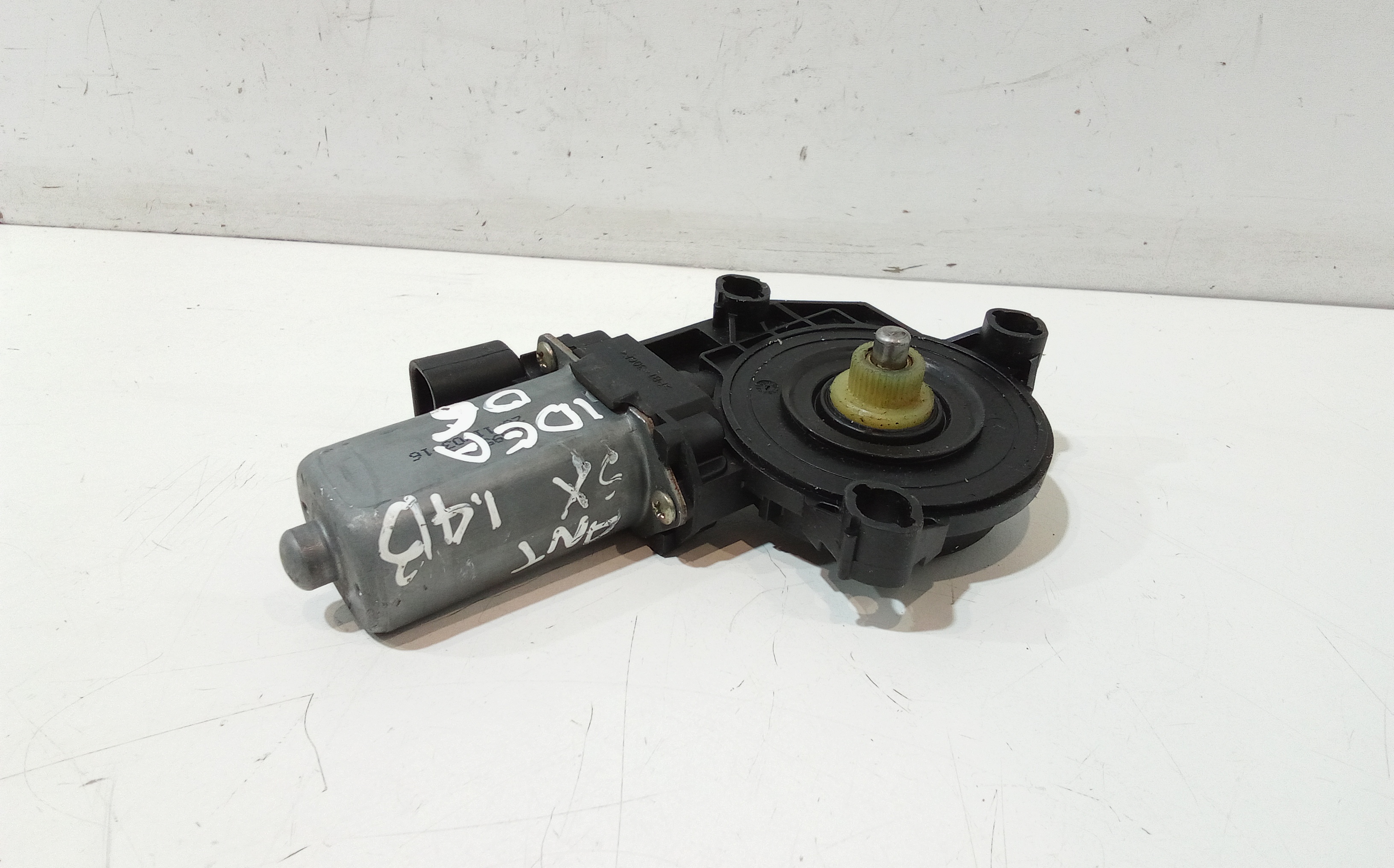 Motorino Alzavetro anteriore Sinistro per Fiat Idea 2 Serie (2005 - 2008)