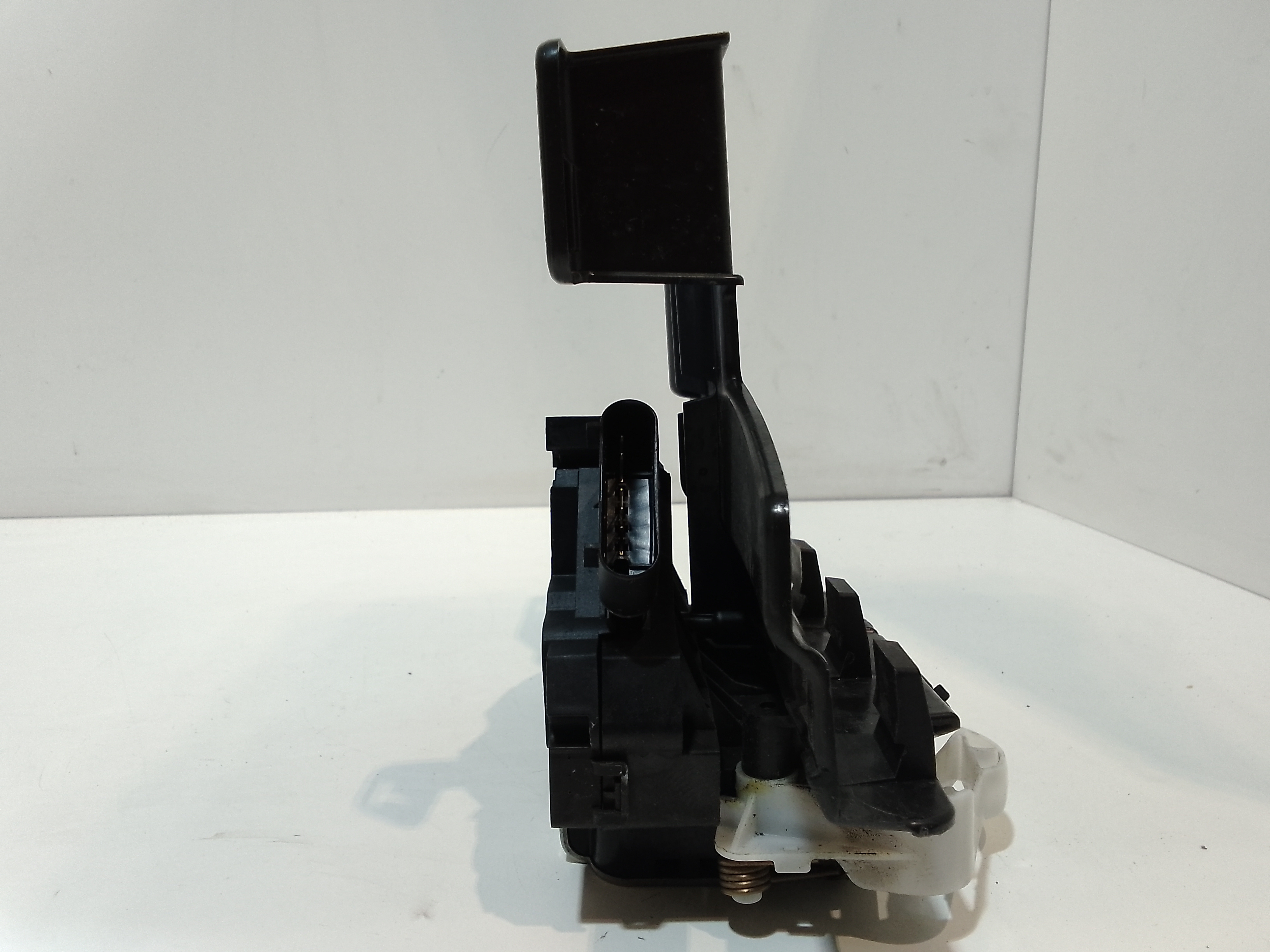 Serratura Anteriore Sinistra per Ford Fiesta 6 Serie (2008 - 2017)