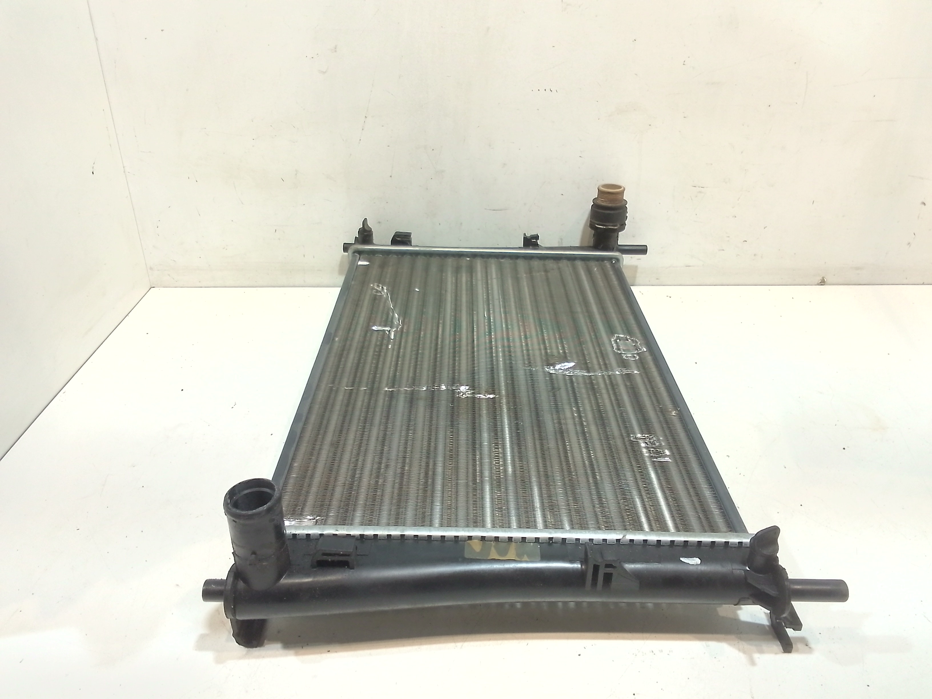 Radiatore acqua per Ford Fiesta 5 Serie (2005 - 2008)