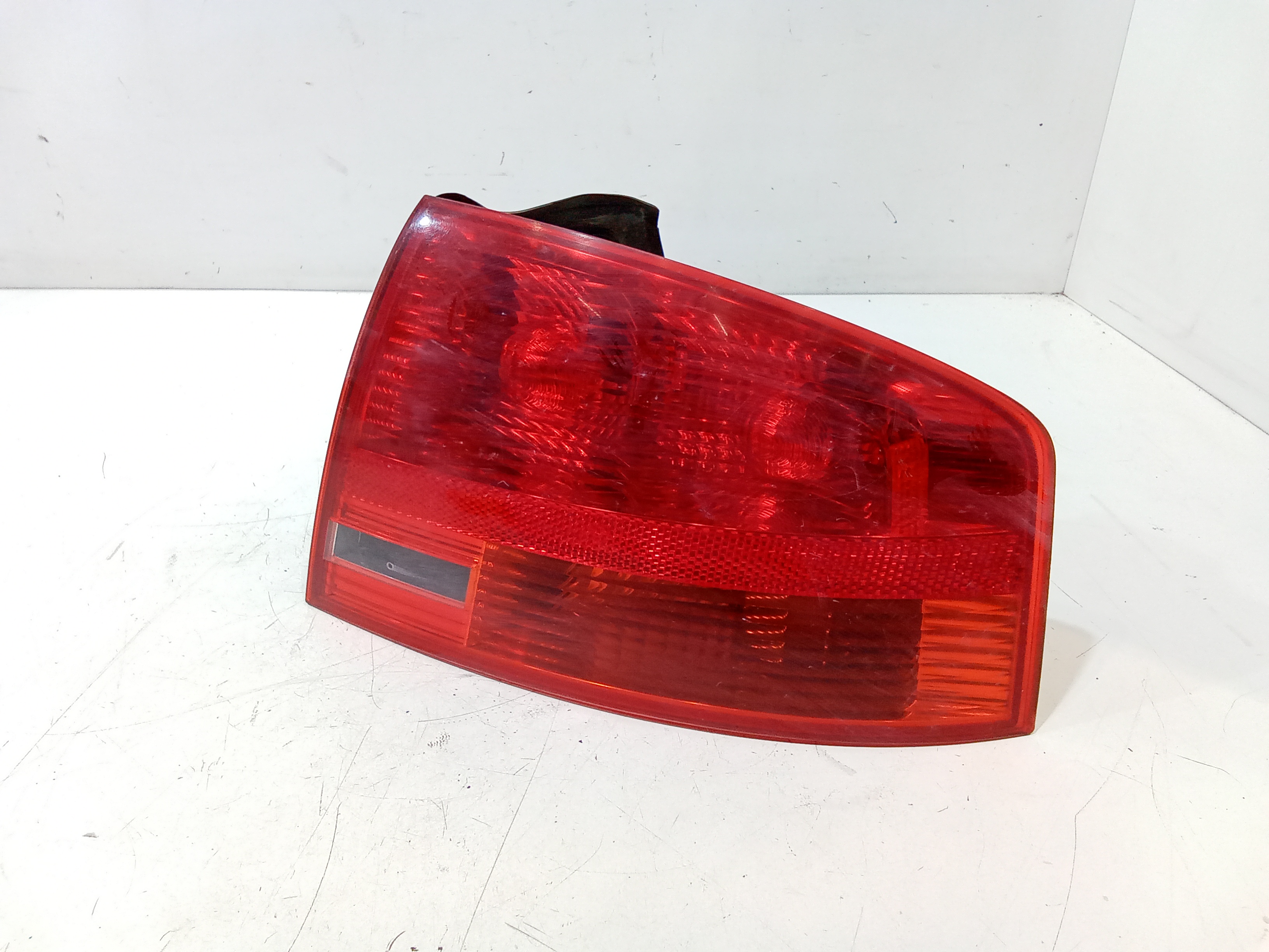 Stop fanale posteriore Destro Passeggero per Audi A4 Berlina (8e) (04>07) (2004 - 2007)