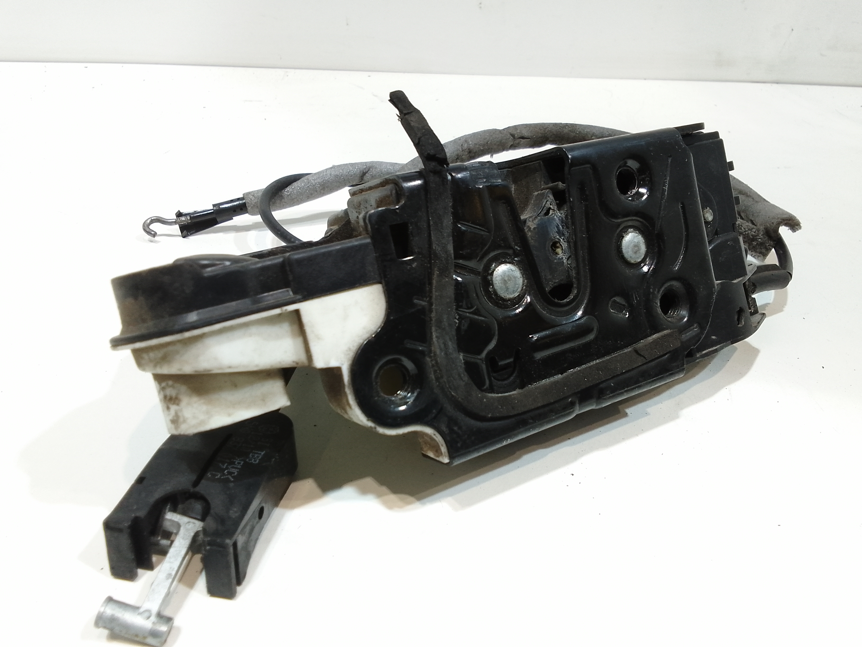 Serratura Anteriore Sinistra per Volkswagen Scirocco Serie (137) (08>14) (2008 - 2014)