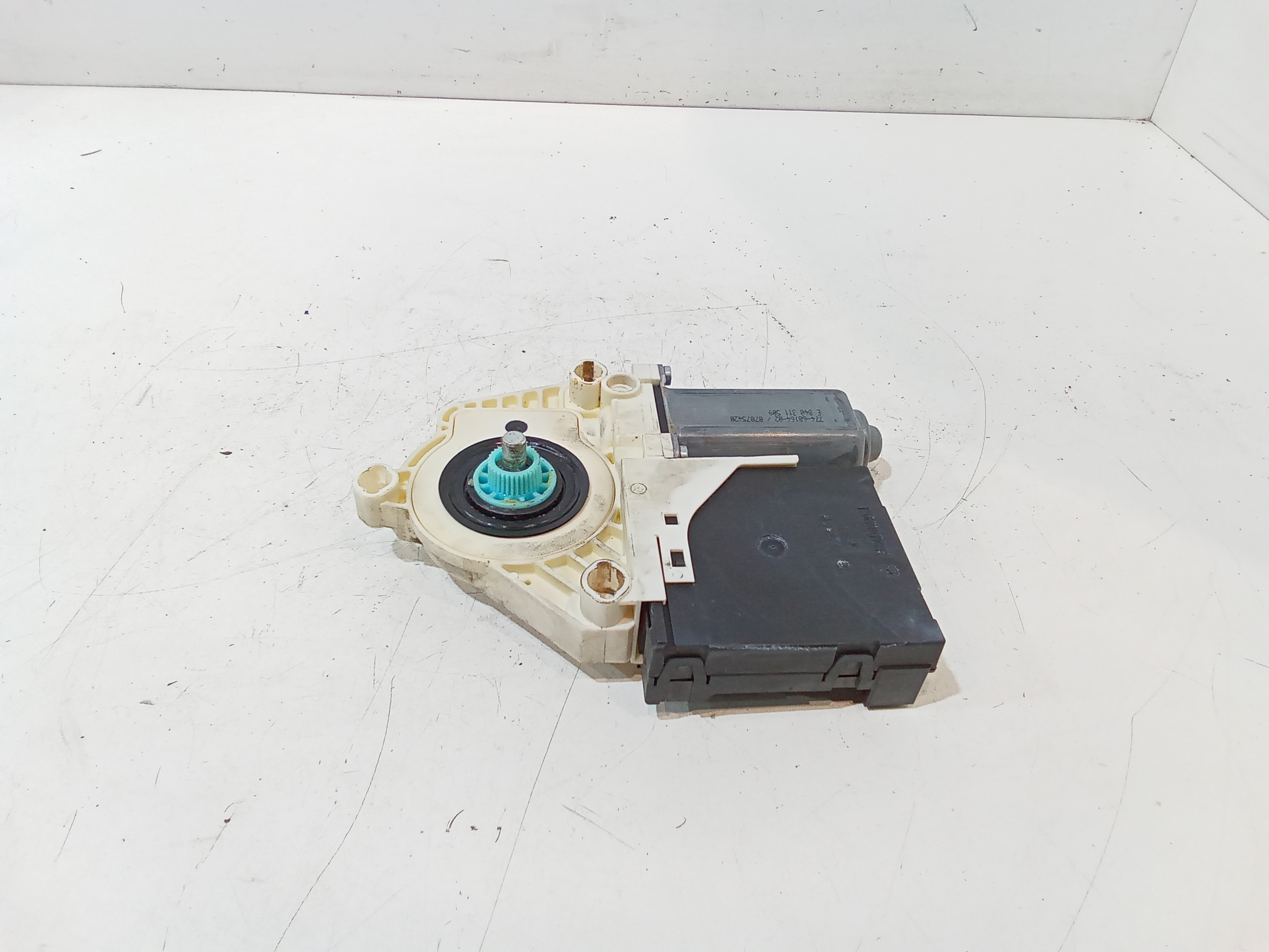 Motorino Alzavetro anteriore destra per Volkswagen Golf 5 Berlina (03>08) (2003 - 2008)