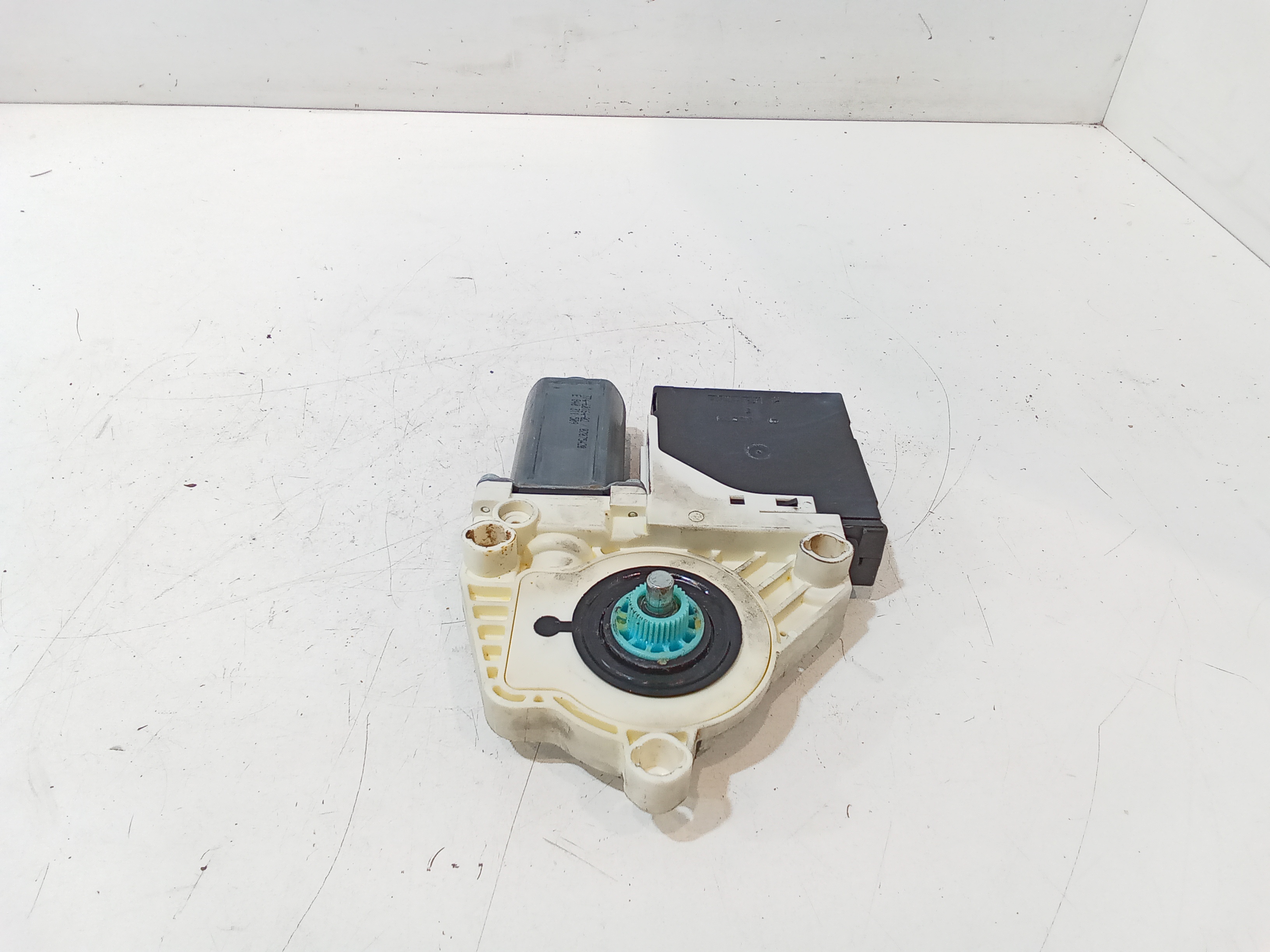 Motorino Alzavetro anteriore destra per Volkswagen Golf 5 Berlina (03>08) (2003 - 2008)